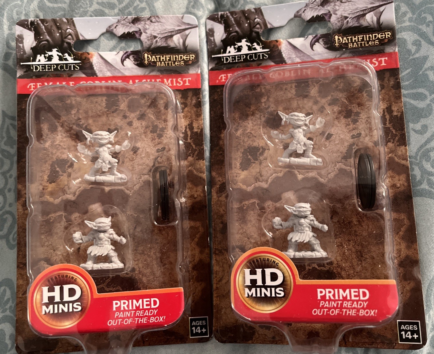 PATHFINDER BATTLES MINIATURE ~ FEMALE GOBLIN ALCHEMIST Set of 2 NEW in Pkg