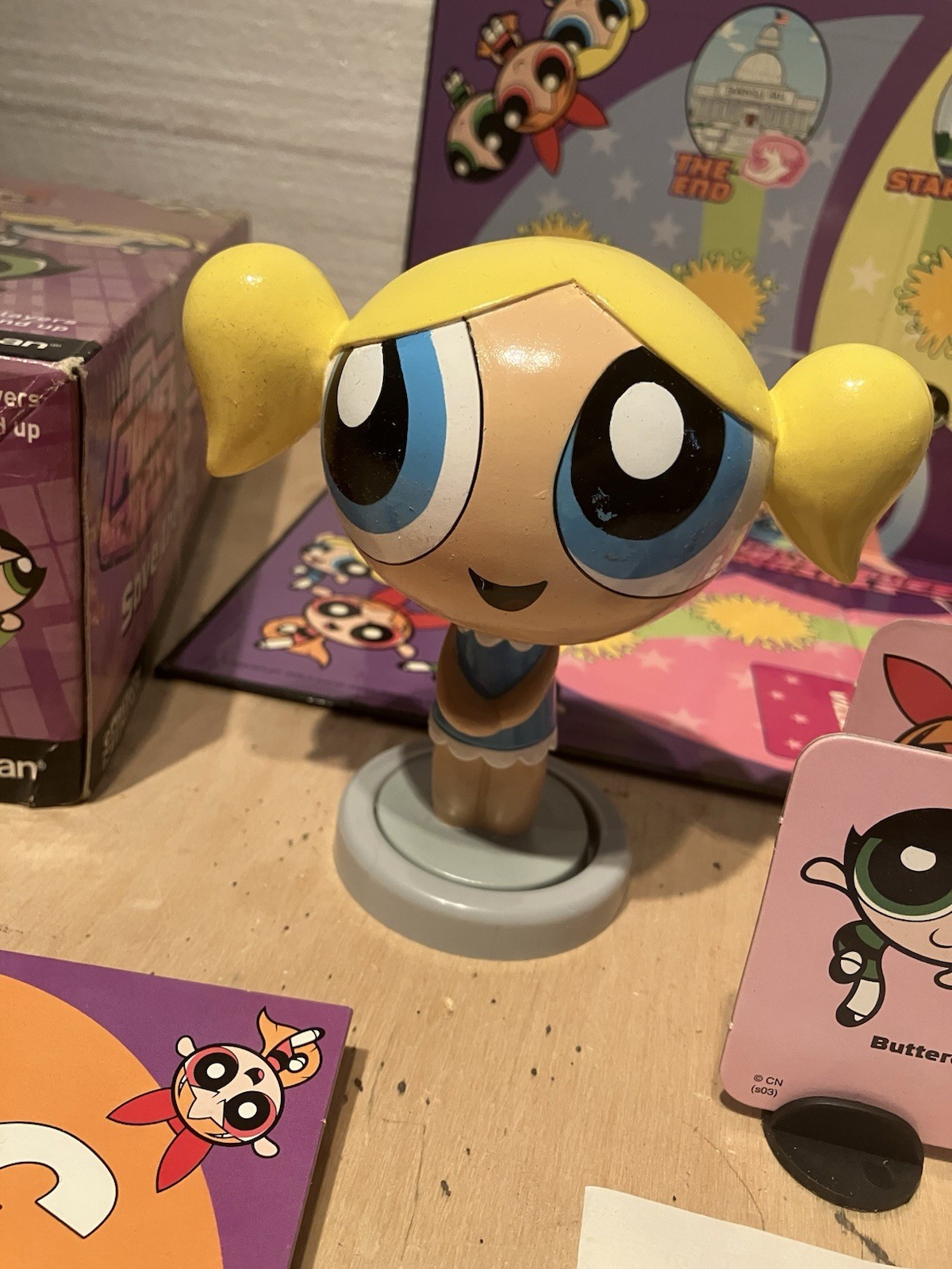 Pressman Cartoon Network Powerpuff Girls SAVE THE DAY GAME BOARD GAME / USED