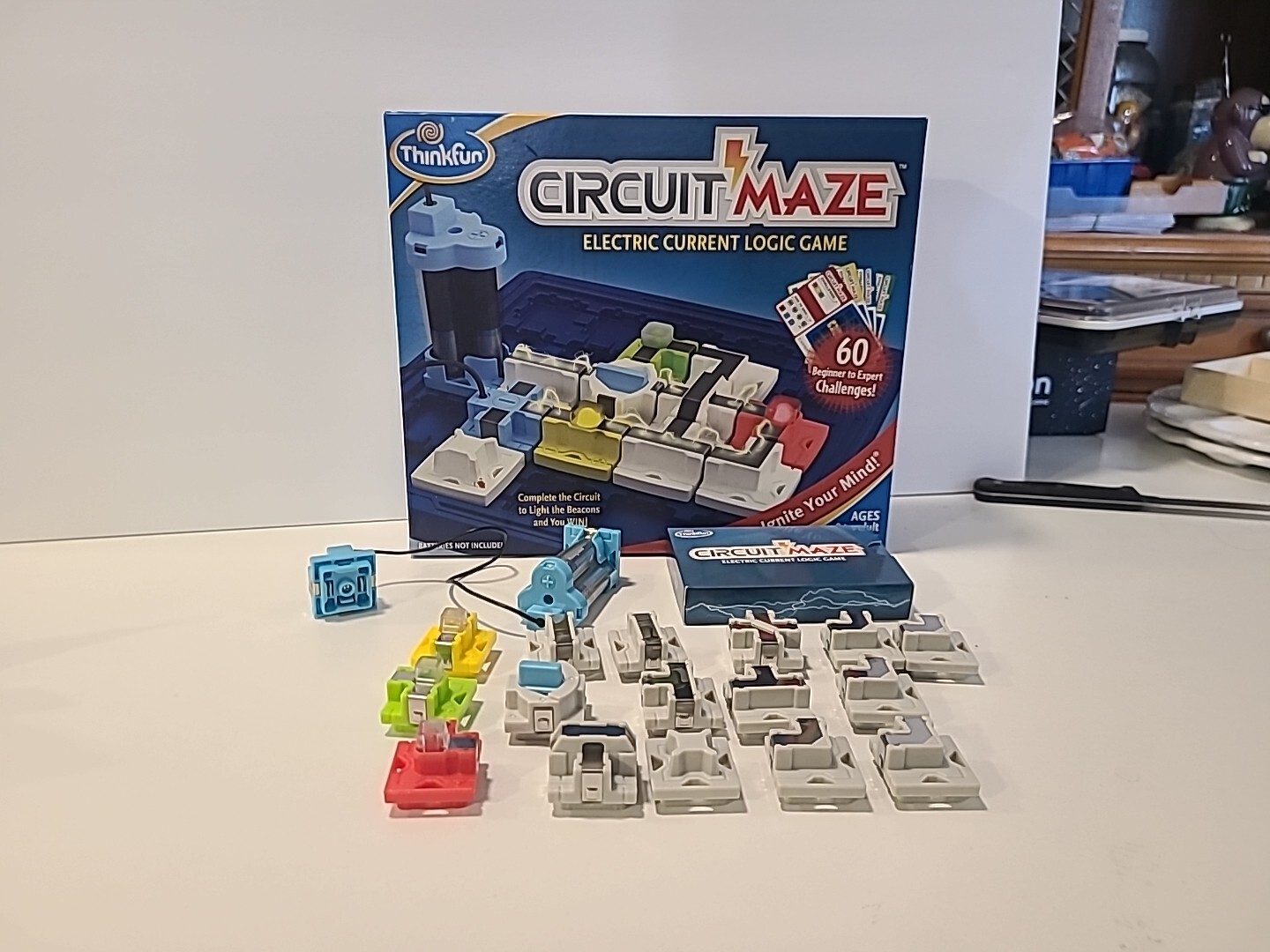 CIRCUIT MAZE Electric Current Logic Game Ignite Your Mind! Sealed Game Thinkfun
