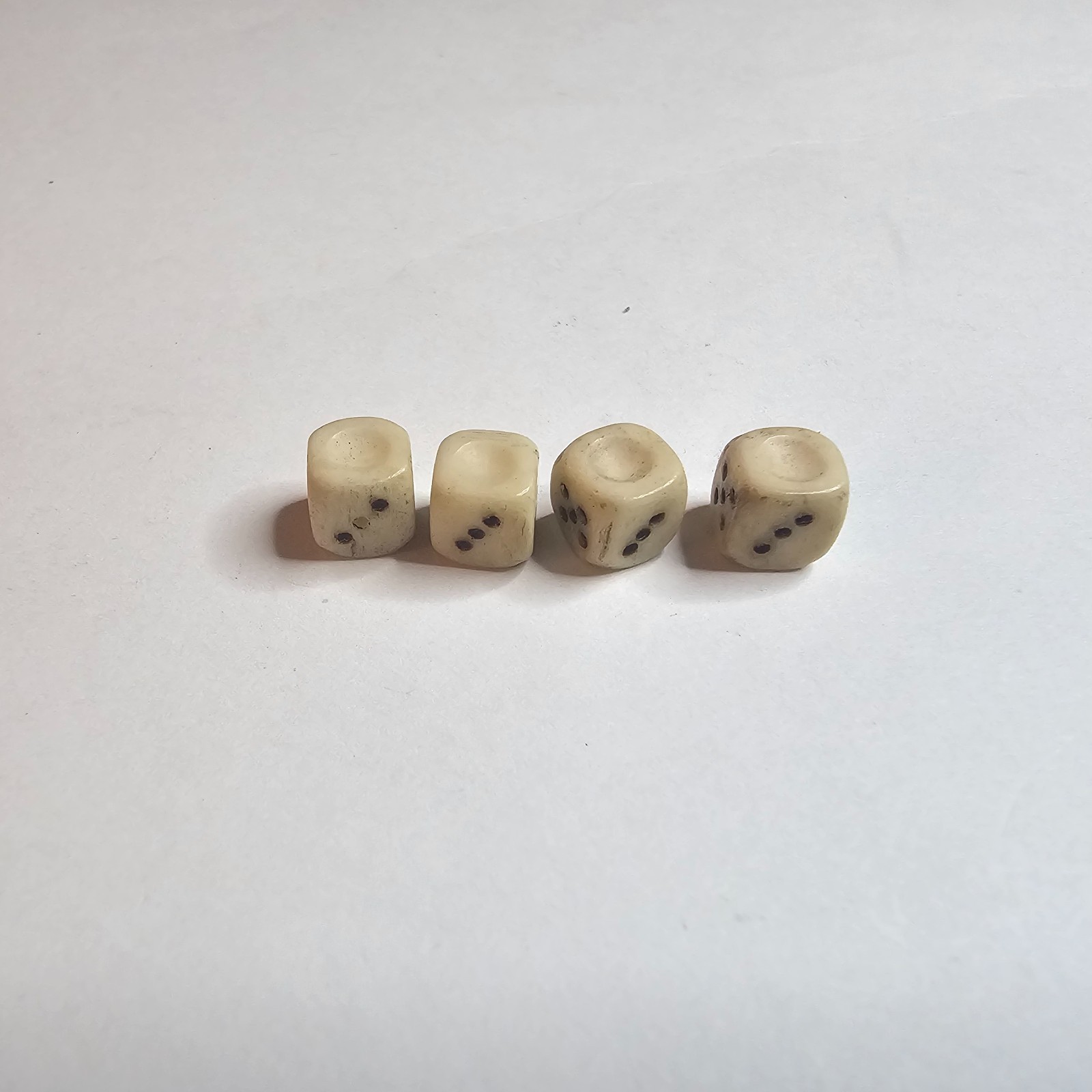 ~4~ 1920-30s MAH-JONG BONE or ?? VERY SMALL DICE MINI MINIATURE MA JONGG MAHJONG