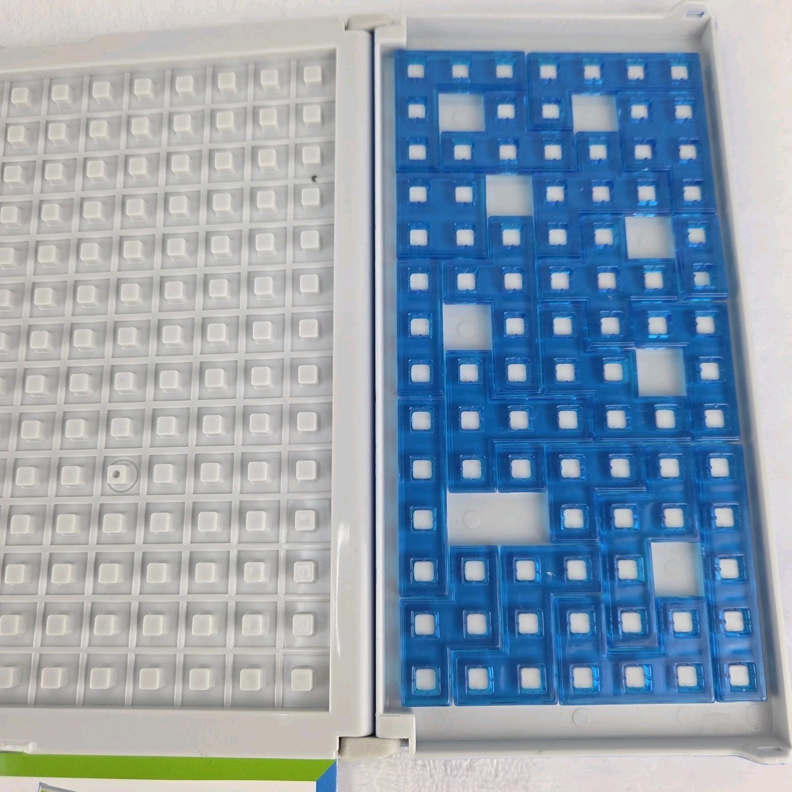 Blokus To Go Portable Travel Strategy Game 2009 Complete No Box