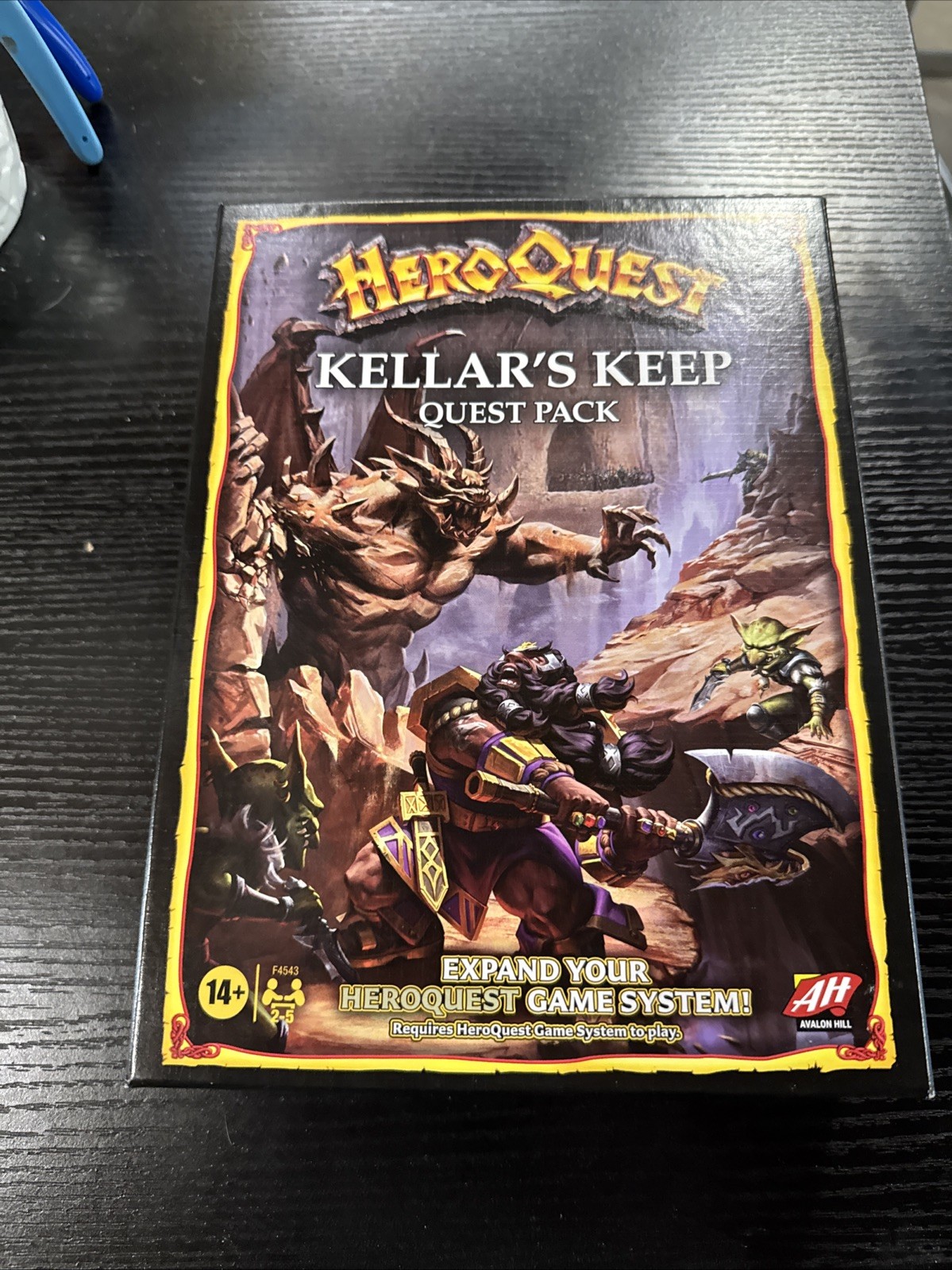 Avalon Hill HeroQuest Kellar’s Keep Board Game Expansion Pack Miniatures Hasbro