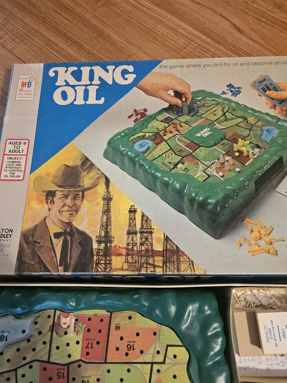 Vintage King Oil Board Game Milton Bradley 100% Complete Ages 9 to Adult 1974