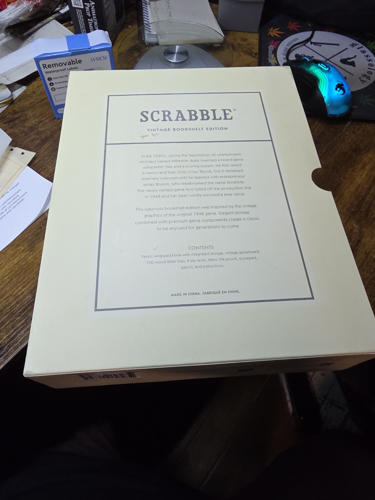 Hasbro Scrabble Crossword Game Vintage Bookshelf Edition 2016, Complete