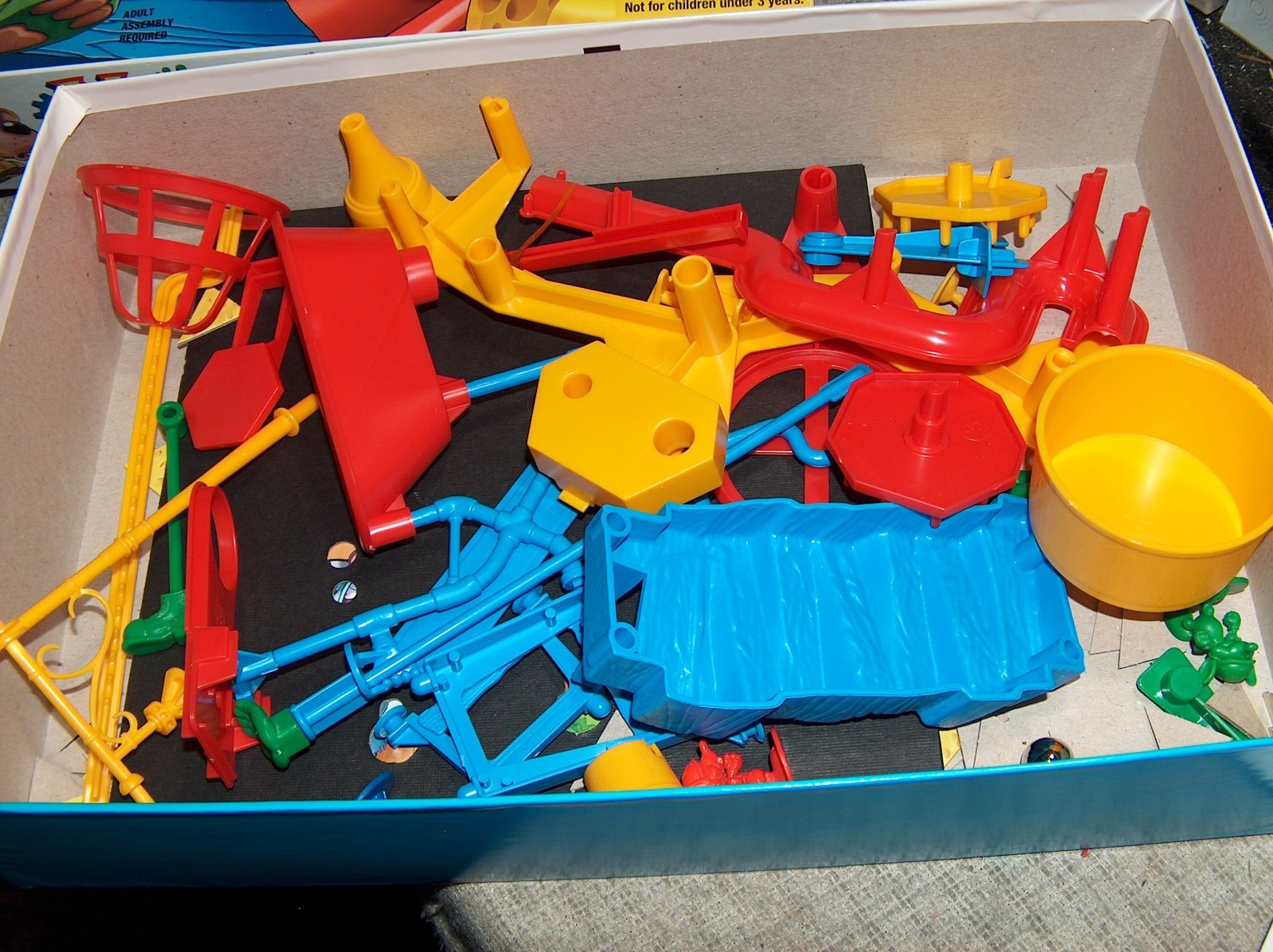 2005 Mouse Trap Game by Milton Bradley Complete in Great Condition