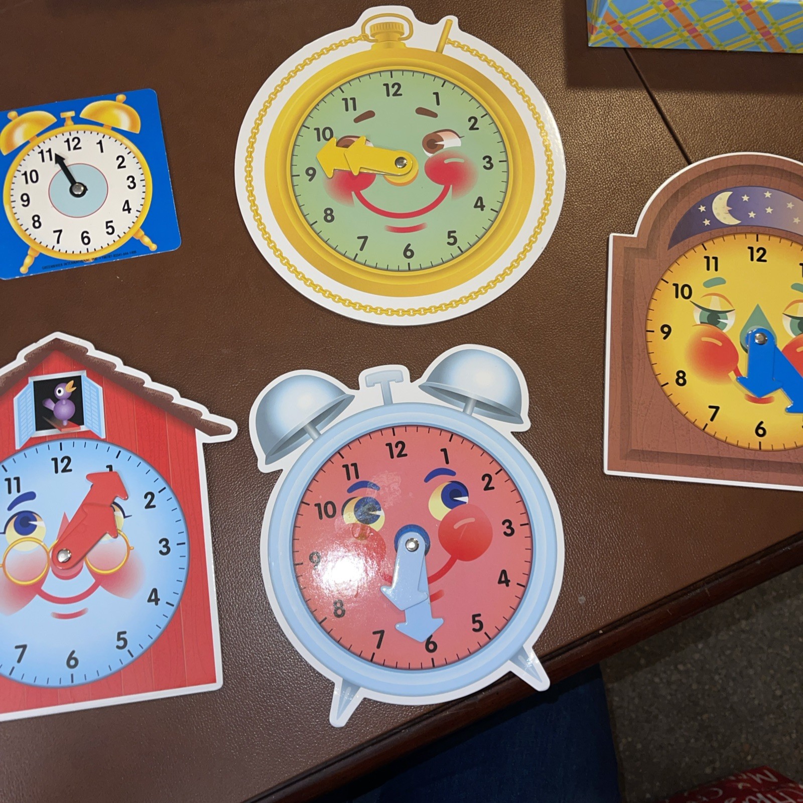 eeBoo Time Telling Game – Colorful Educational Board Game
