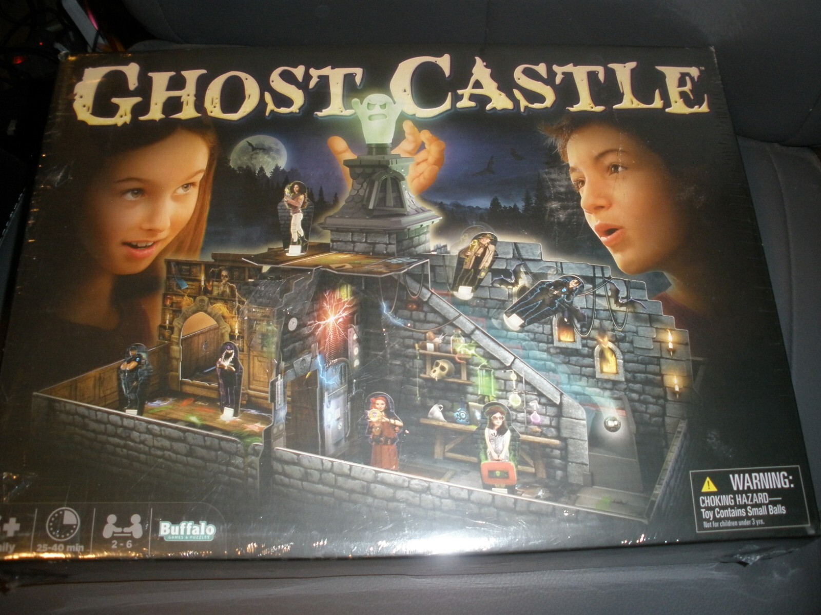 NEW Ghost Castle Family Board Game Buffalo Games Sealed 2-6 Players