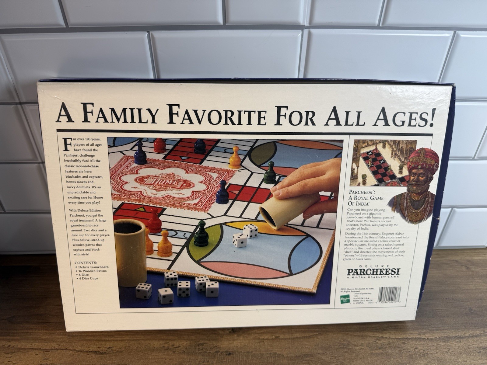 VINTAGE Deluxe Parcheesi 98% COMPLETE Milton Bradley 1999 Classic Strategy