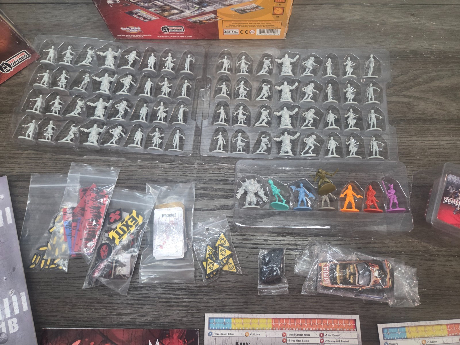 Zombicide 1st Edition + Toxic City Mall Expansion (Used)