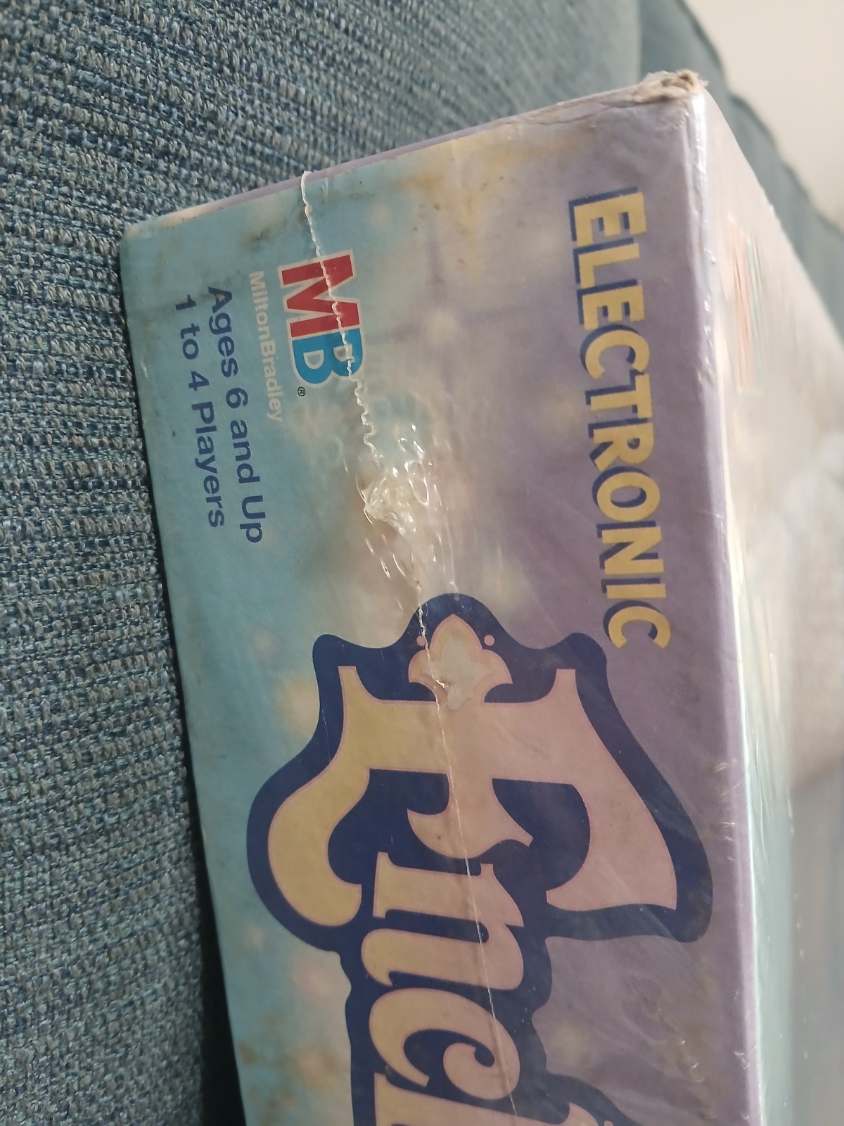 Rare Sealed Vintage 1994 Milton Bradley Electronic Enchanted Palace Talking Game