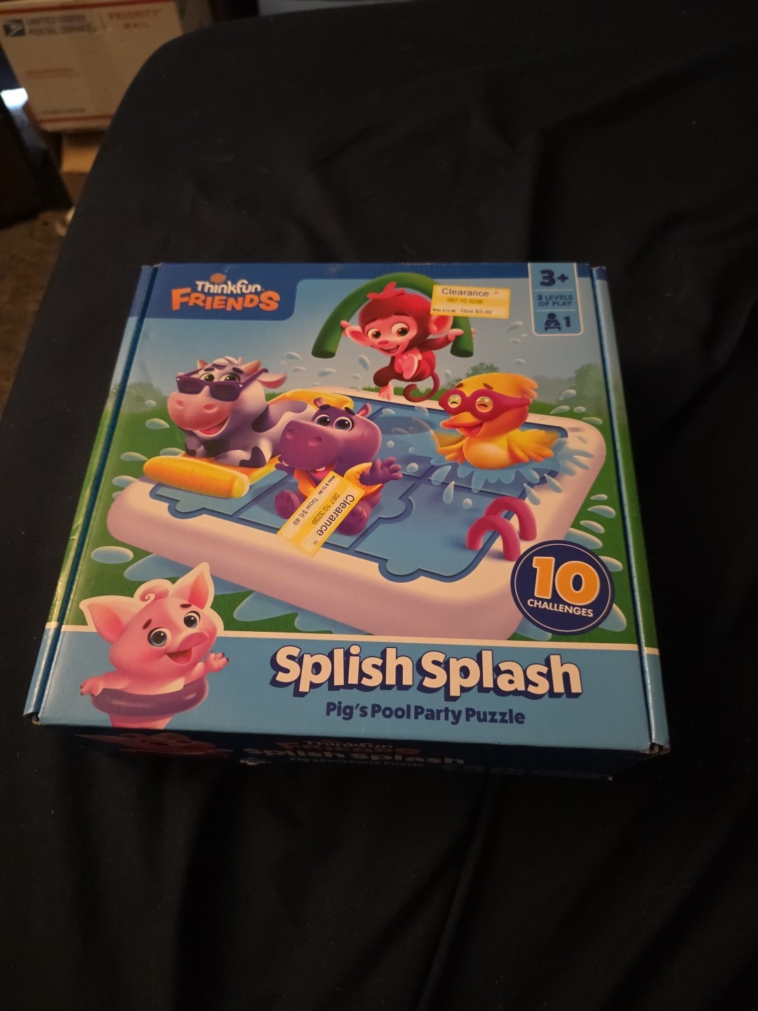 ThinkFun Friends – SplishSplash Pig’s Pool Party Puzzle Game