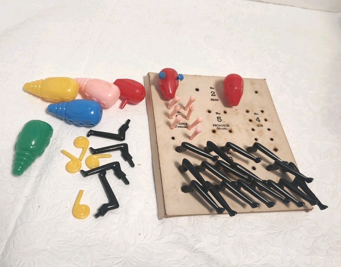 The Game of Cootie Vintage 1940s Board Game Schaper Mfg Co Parts A19