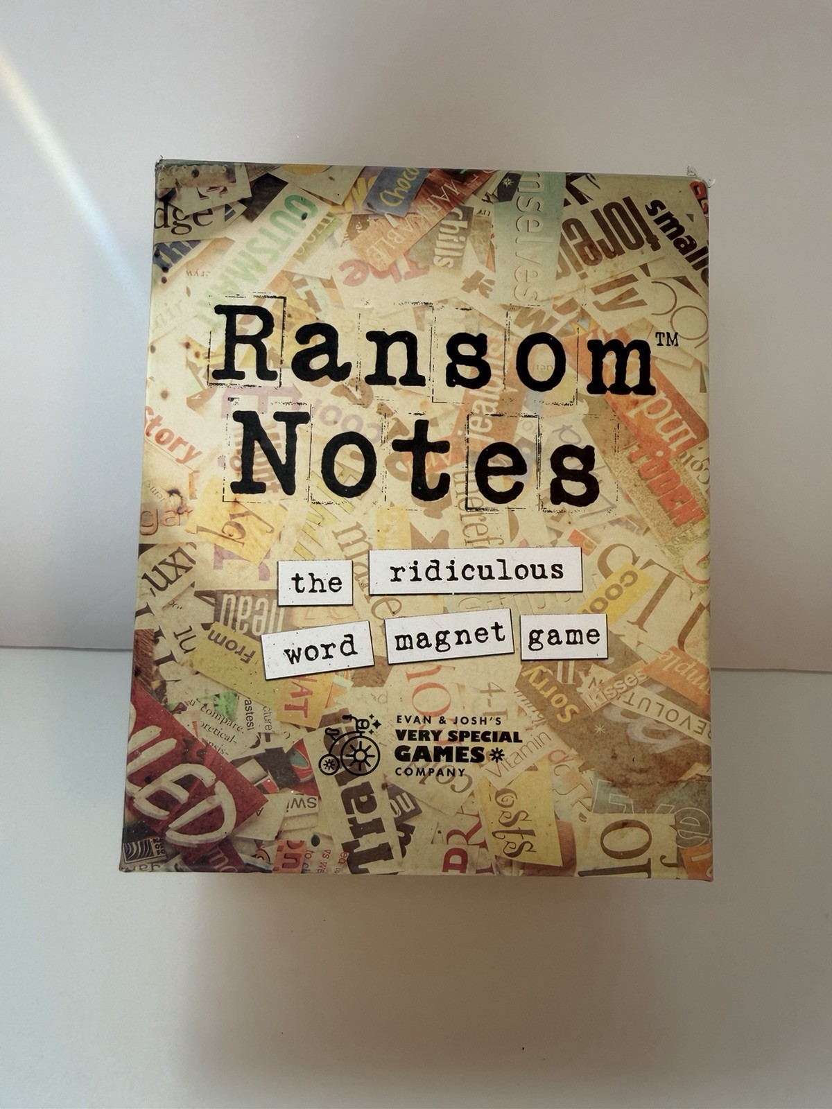 Ransom Notes – UNOPENED Sealed Ridiculous Word Magnet Game Charty Party 2023