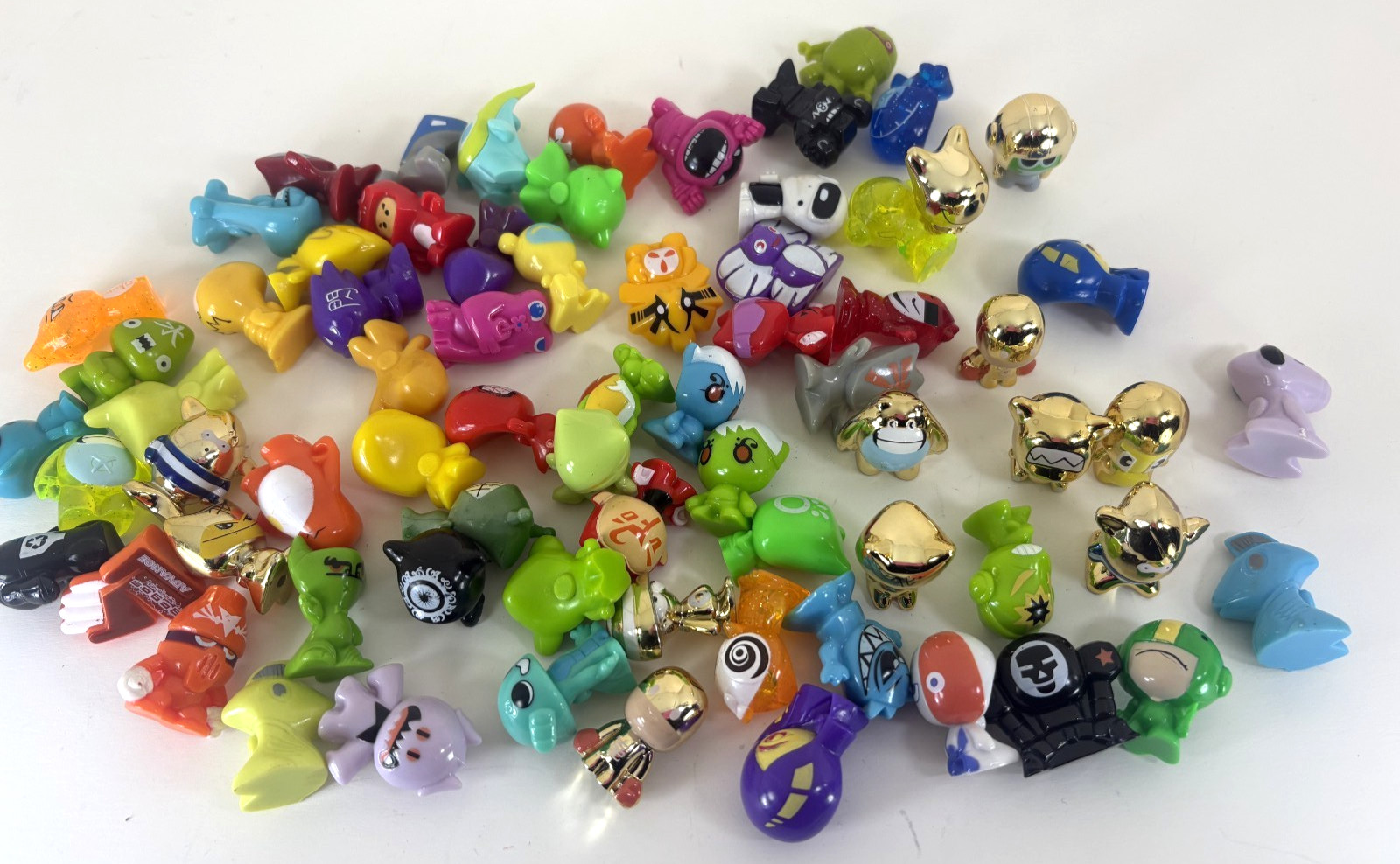 Gogo’s Crazy Bones Lot of 71 Figurine Toys Miniatures Mixed Series 12 Gold