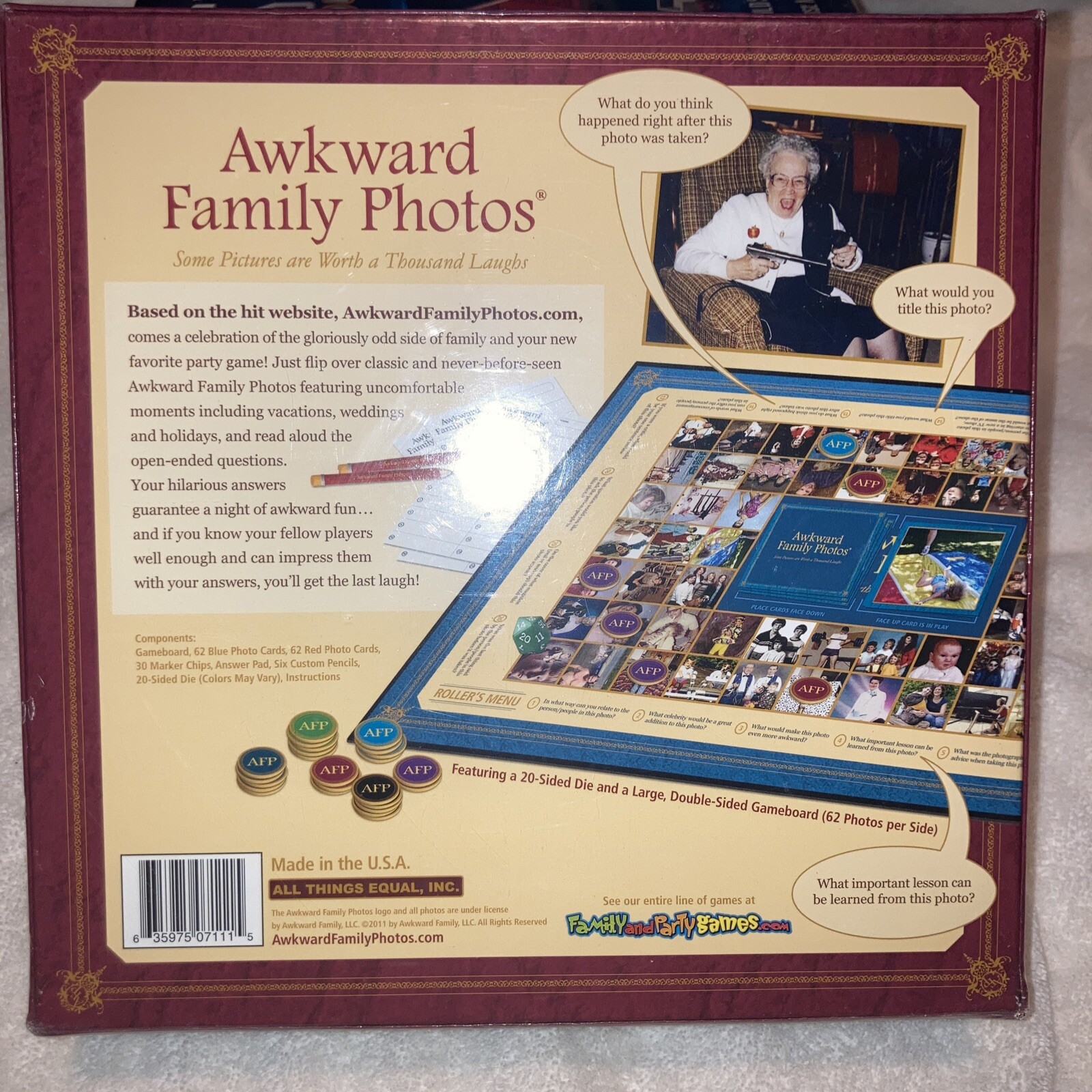Awkward Family Photos Family and Party Game 2012 NEW SEALED! Games Teen Adult