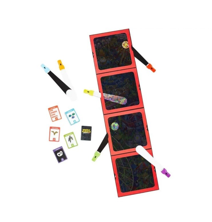 Highlights For Children – Hidden Pictures Flashlight Search Board Game