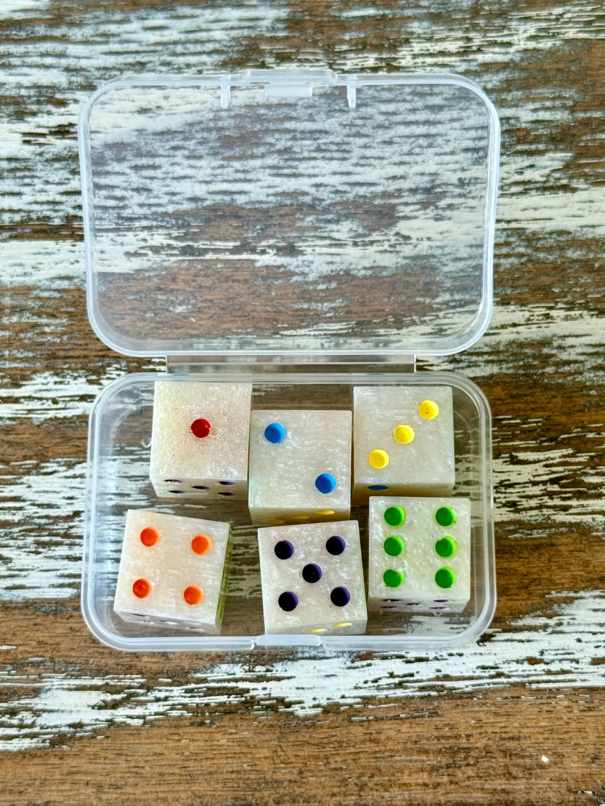 Resin Dice Set 6pcs – Classic Rainbow Dots Pearl – Handmade Replacement Dice Gam