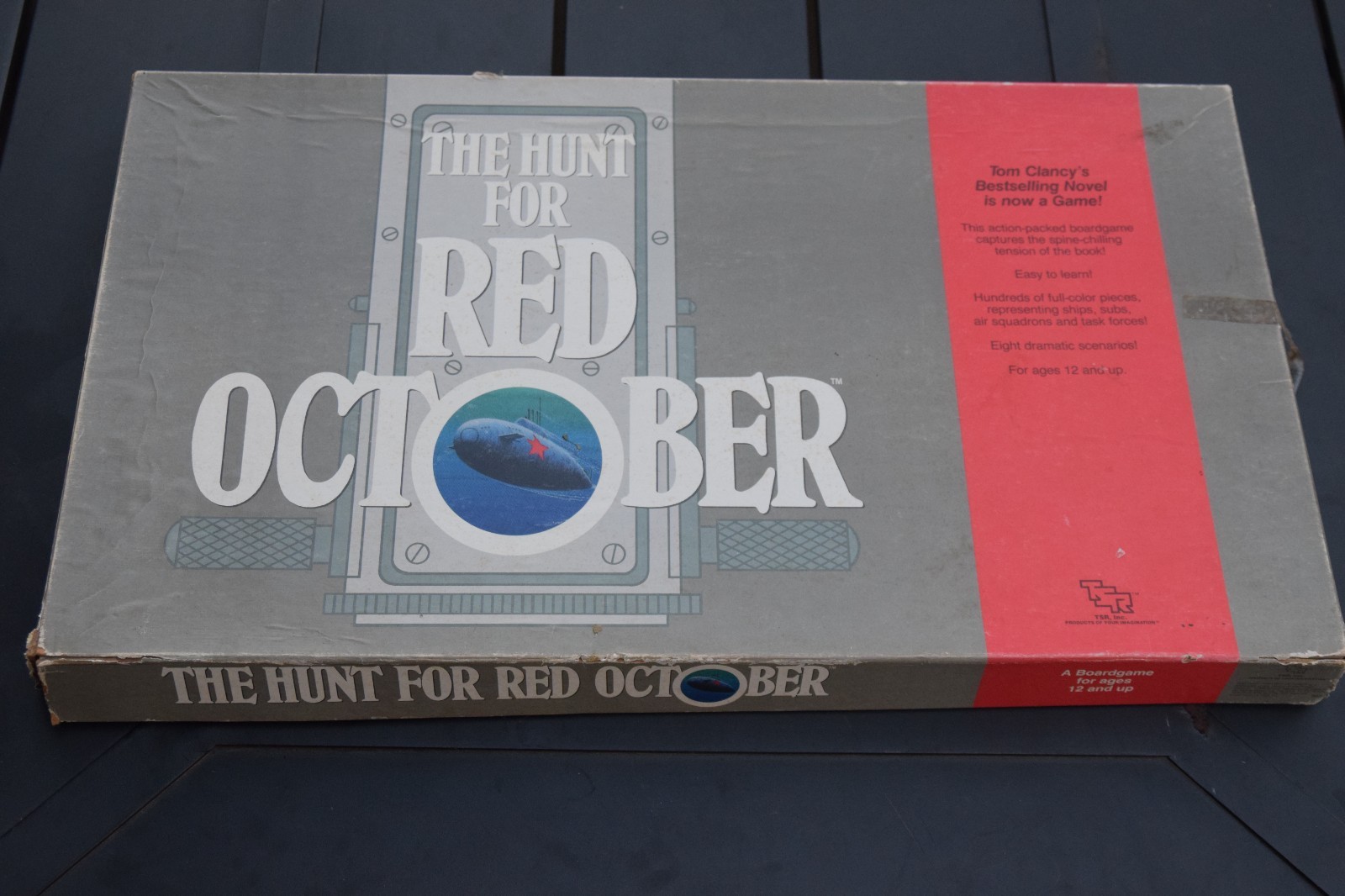 Vintage 1988 TSR THE HUNT FOR RED OCTOBER Tom Clancy Board Game