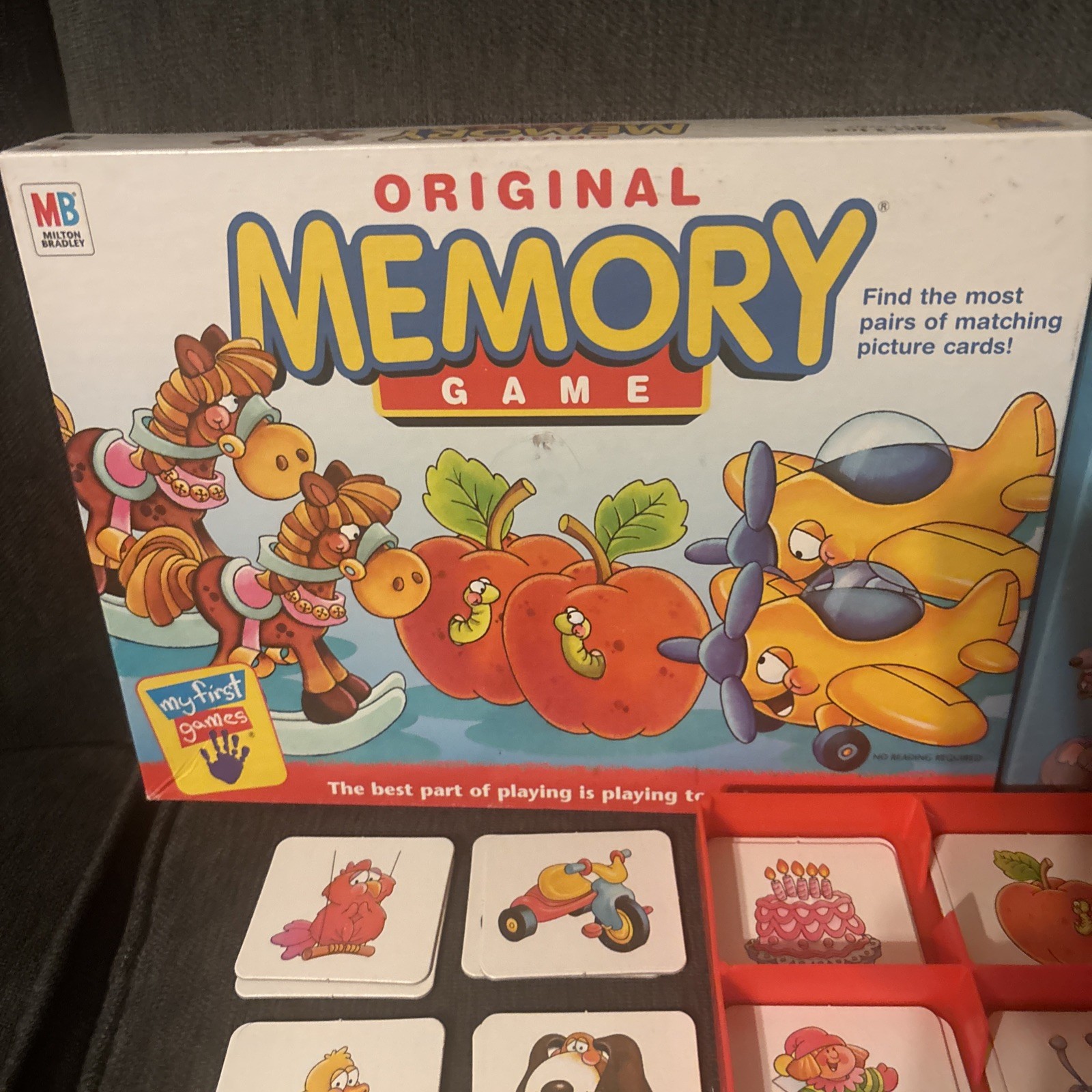 MILTON BRADLEY 2001 ORIGINAL MEMORY GAME CHILDRENS AGES 3-6 YEARS Complete EUC
