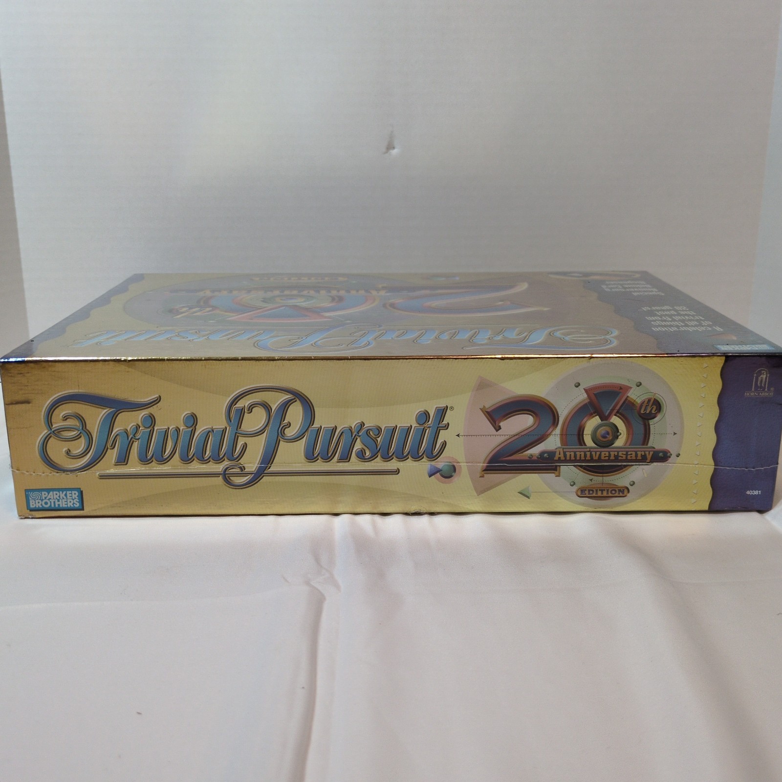 Trivial Pursuit 20th Anniversary Edition Cards Board Game Trivia SEALED NEW