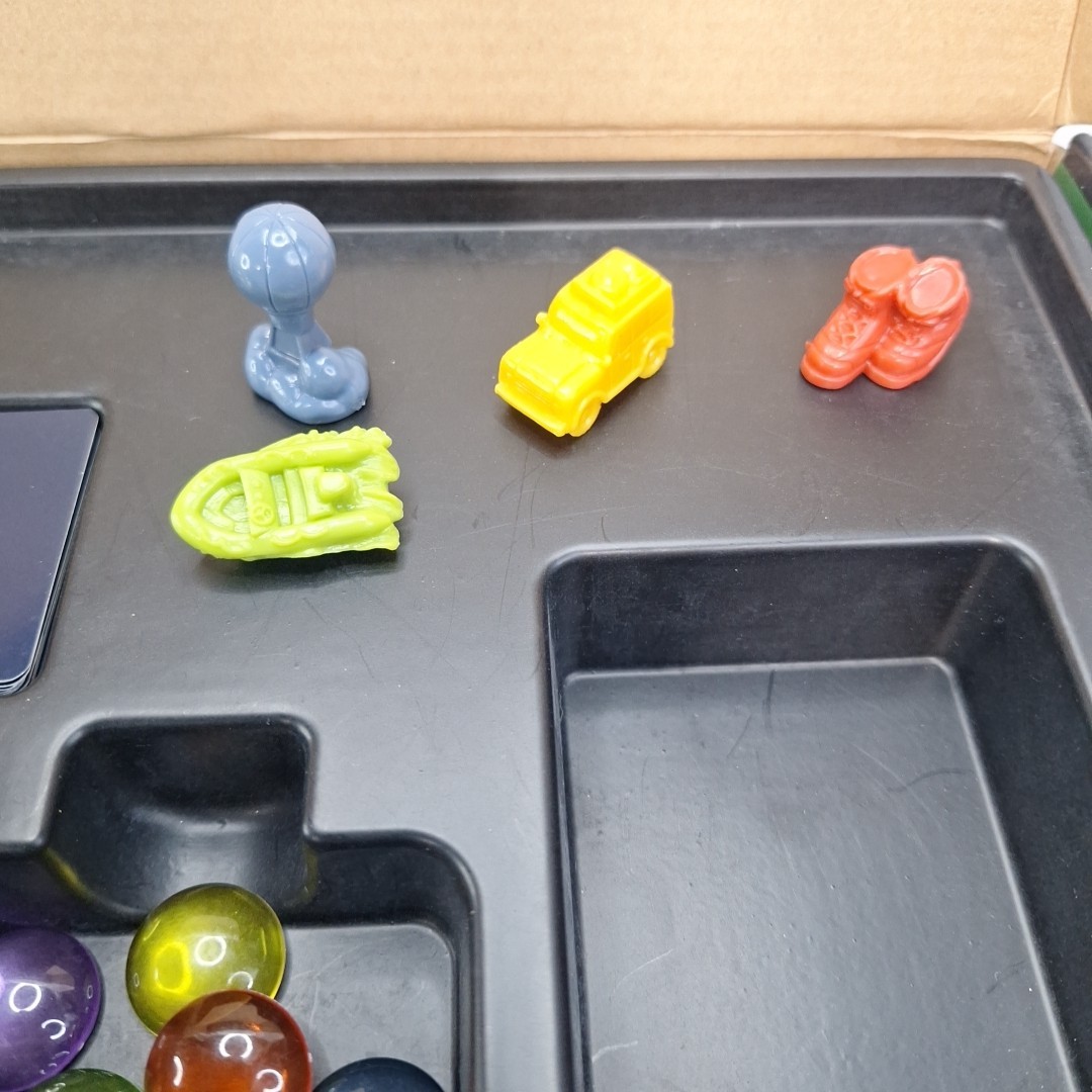 Cranium Zooreka Race to Build Your Zoo! Family Board Game 2006 Complete