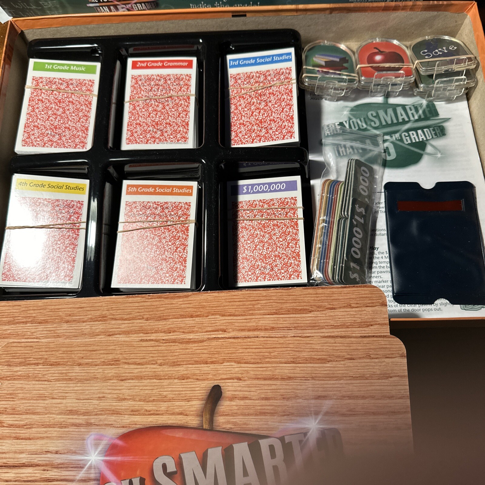 Are You Smarter Than a 5th Grader Educational Family Friends Board Game 2007