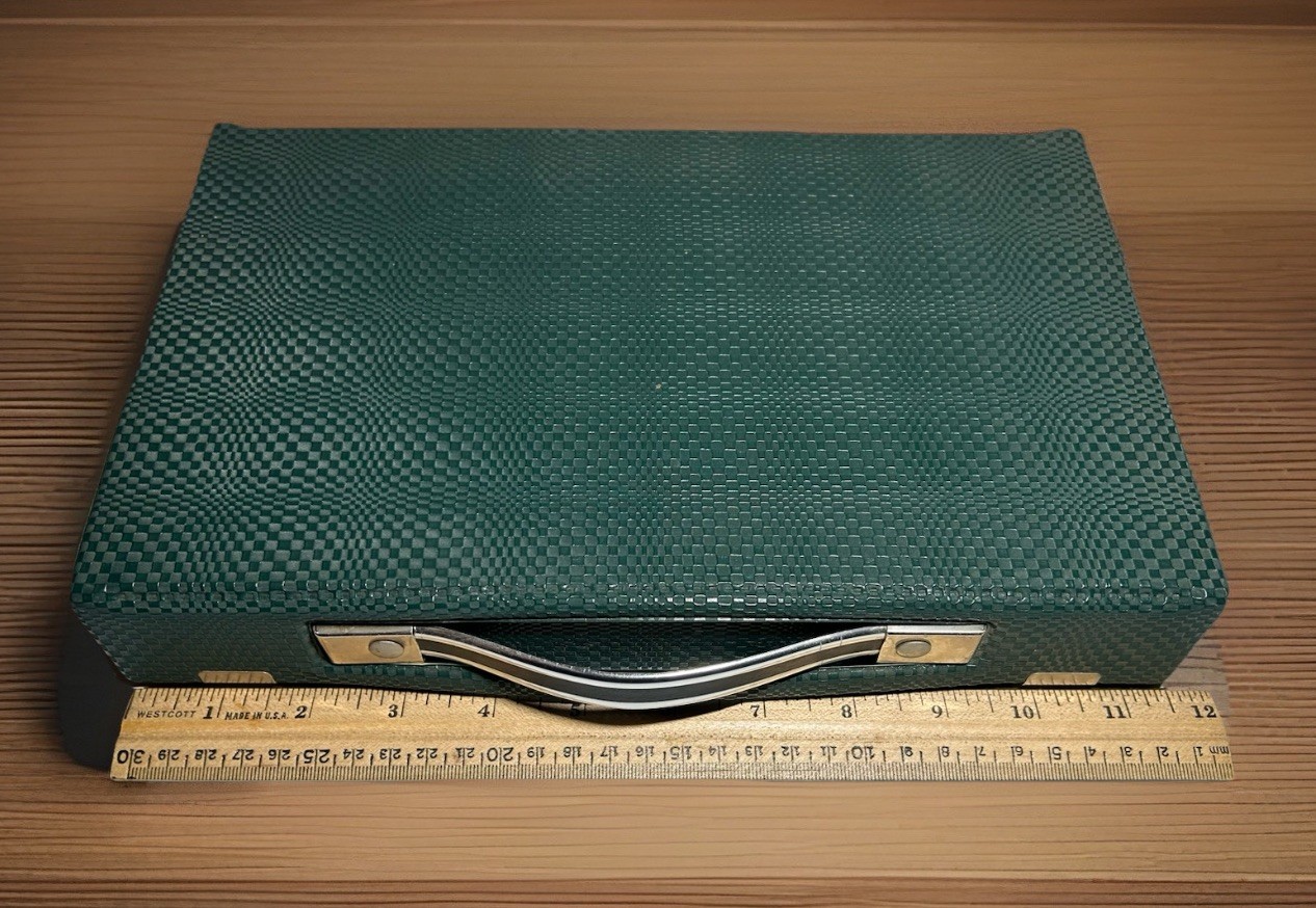 Vintage Japanese Phenolic & Bamboo Mah Jong Set & Case 144 Tiles & Wind Disc