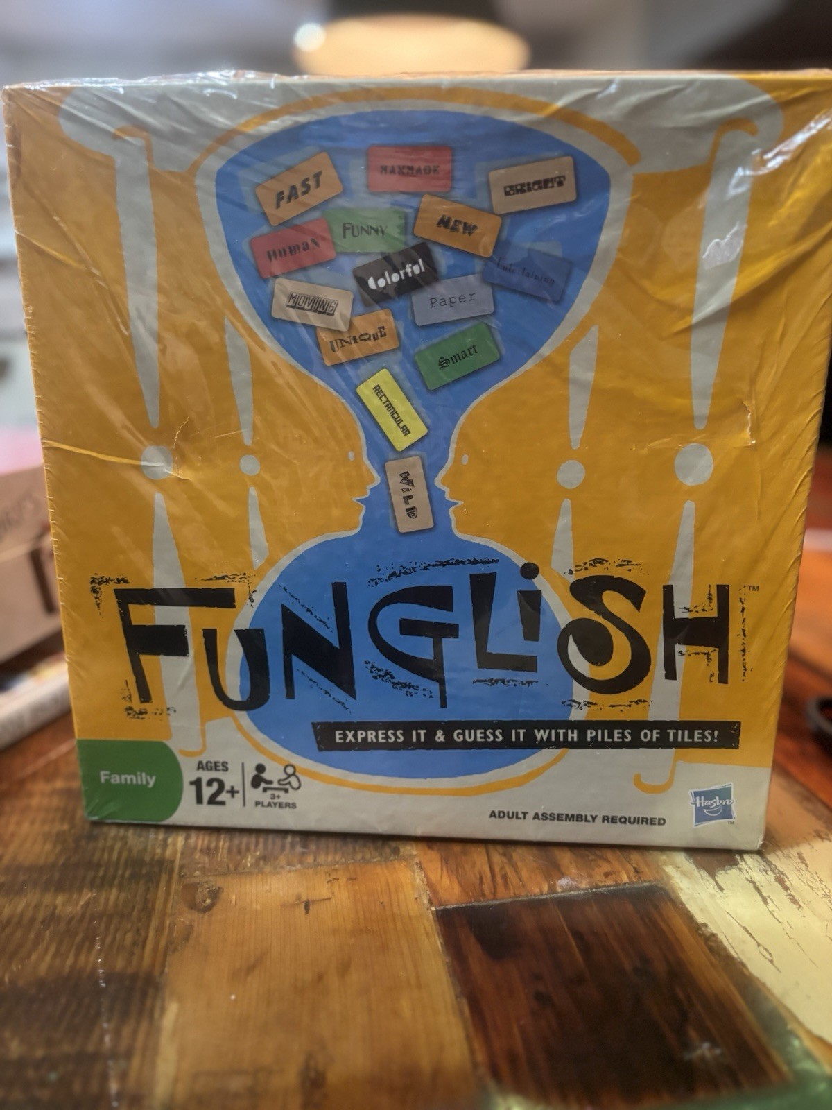 Hasbro Funglish Family Word Game 2010 Ages 12+ Complete Board Game