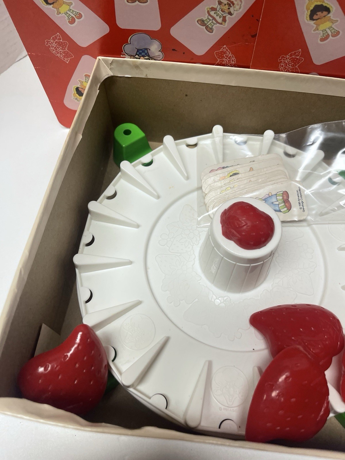 1981 Parker Brothers Strawberry Shortcake Berry-Go-Round Carousel Incomplete
