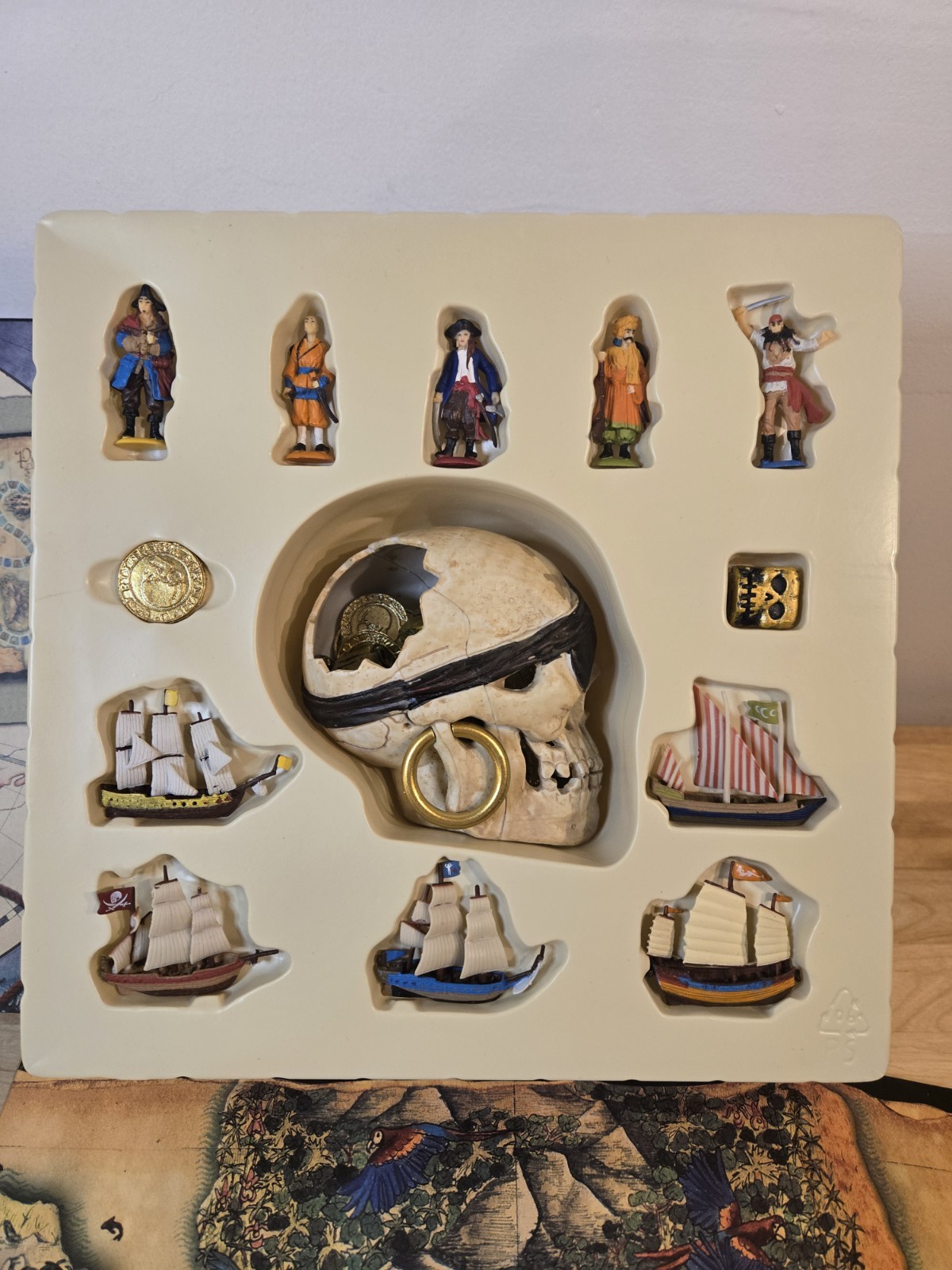 PIRATEOLOGY The Game 100% Complete Original Box Sababa Toys 2007 Board Game