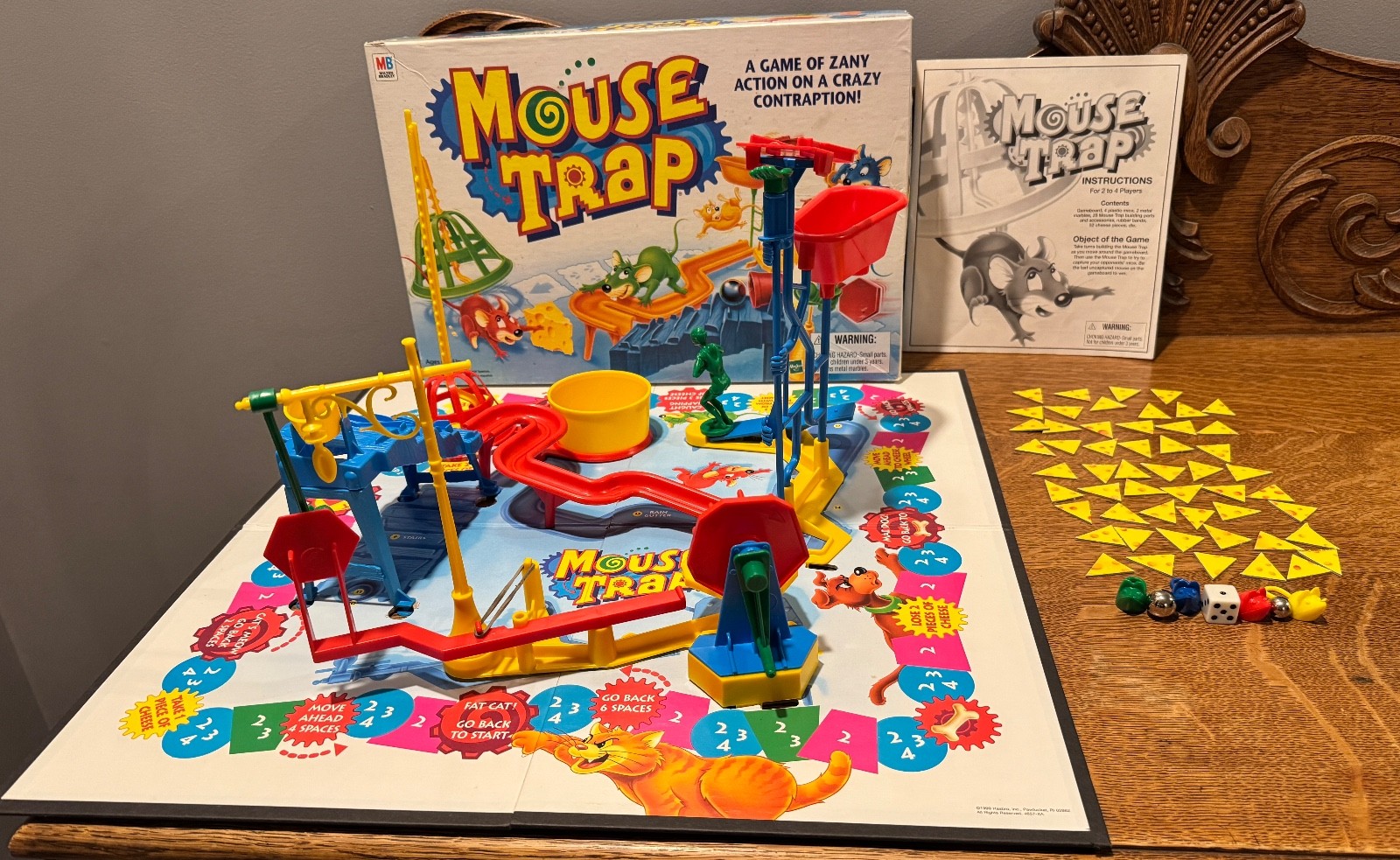 VINTAGE Mouse Trap Family Board Game 1999 Milton Bradley 100% COMPLETE!