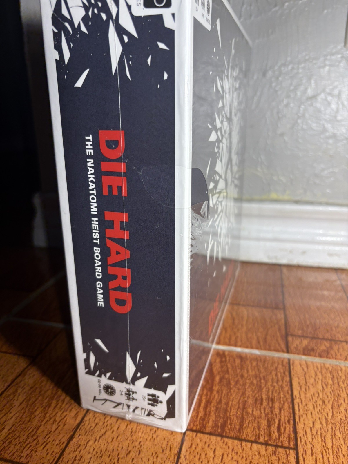 Die Hard Nakatomi Heist Board Game YKYMF Bonus Pin New Sealed Christmas Classic