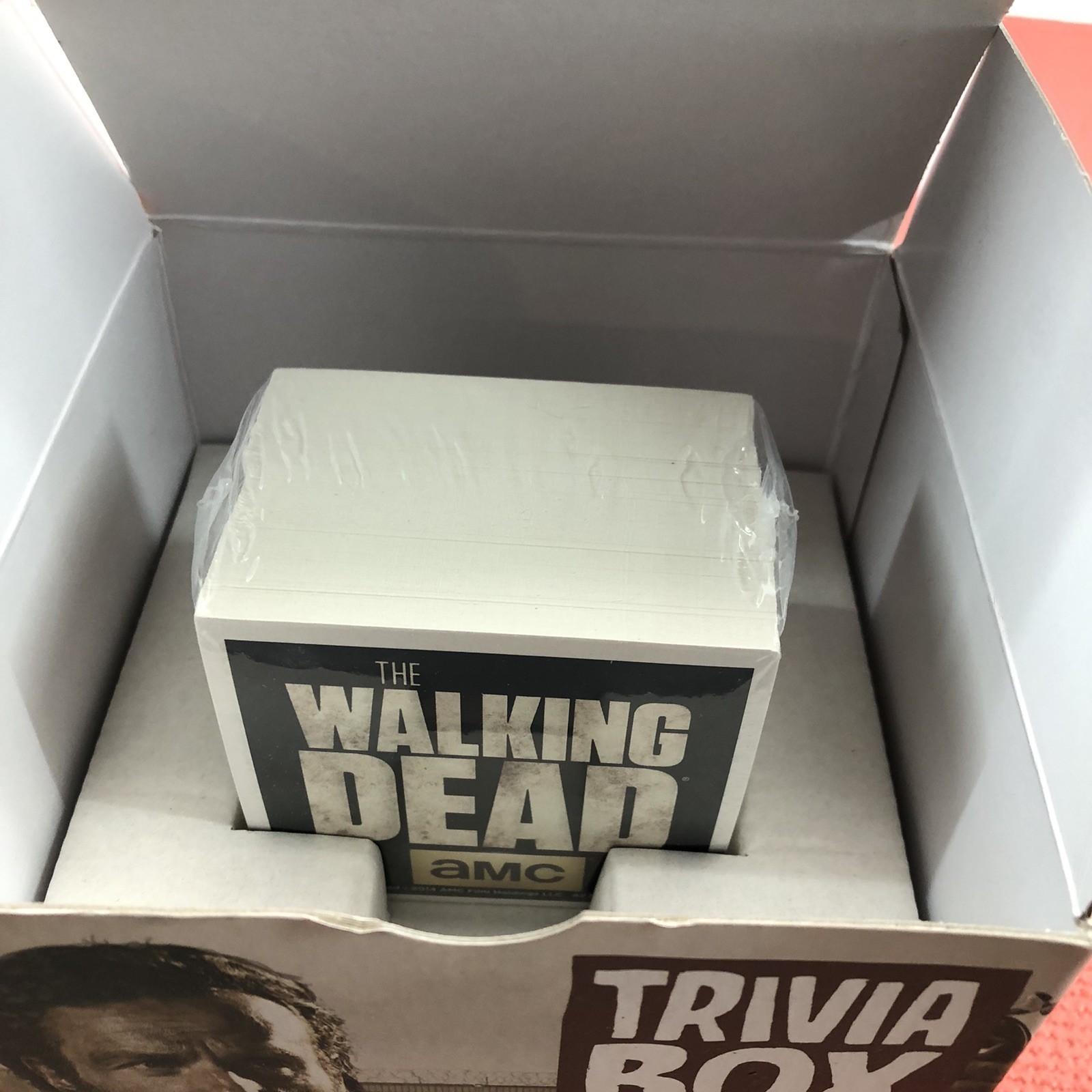 The Walking Dead Trivia Box Game New Sealed Cards AMC Film Holdings 2014