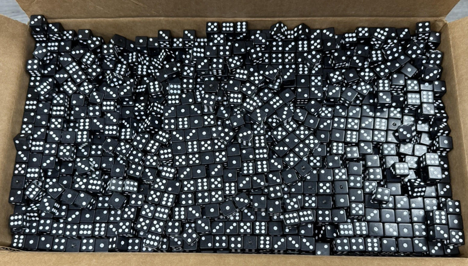 Bulk Lot 2800+ Black Dice White Pips 6 Sided Die 5/8″ 16mm Gaming Casino 26 lbs