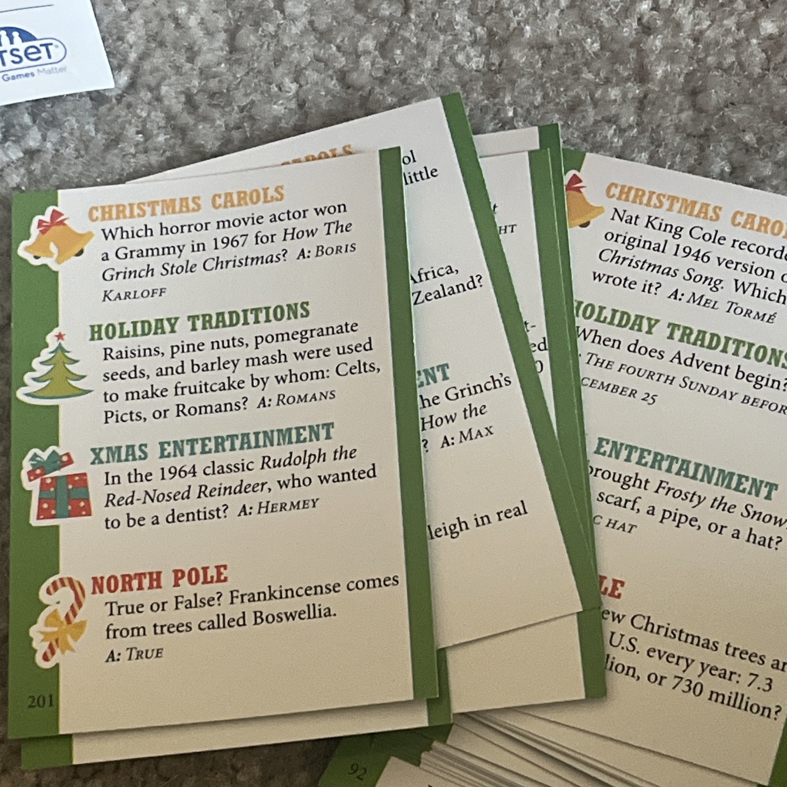 Christmas Trivia Game A Perfect Ho-Ho Holiday Gift Adult Party Family Friend Fun