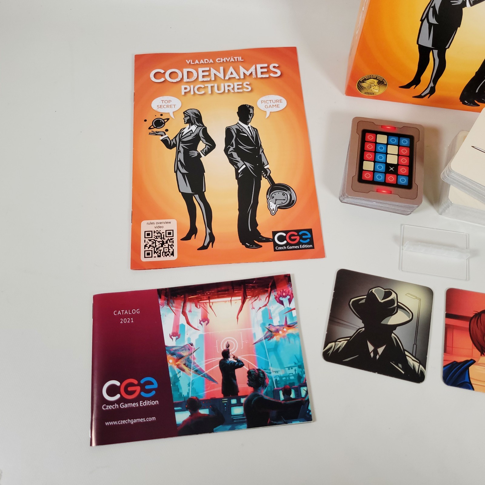 Vlaada Chvatil CODENAMES Pictures Game Czech Games Edition – 100% Complete