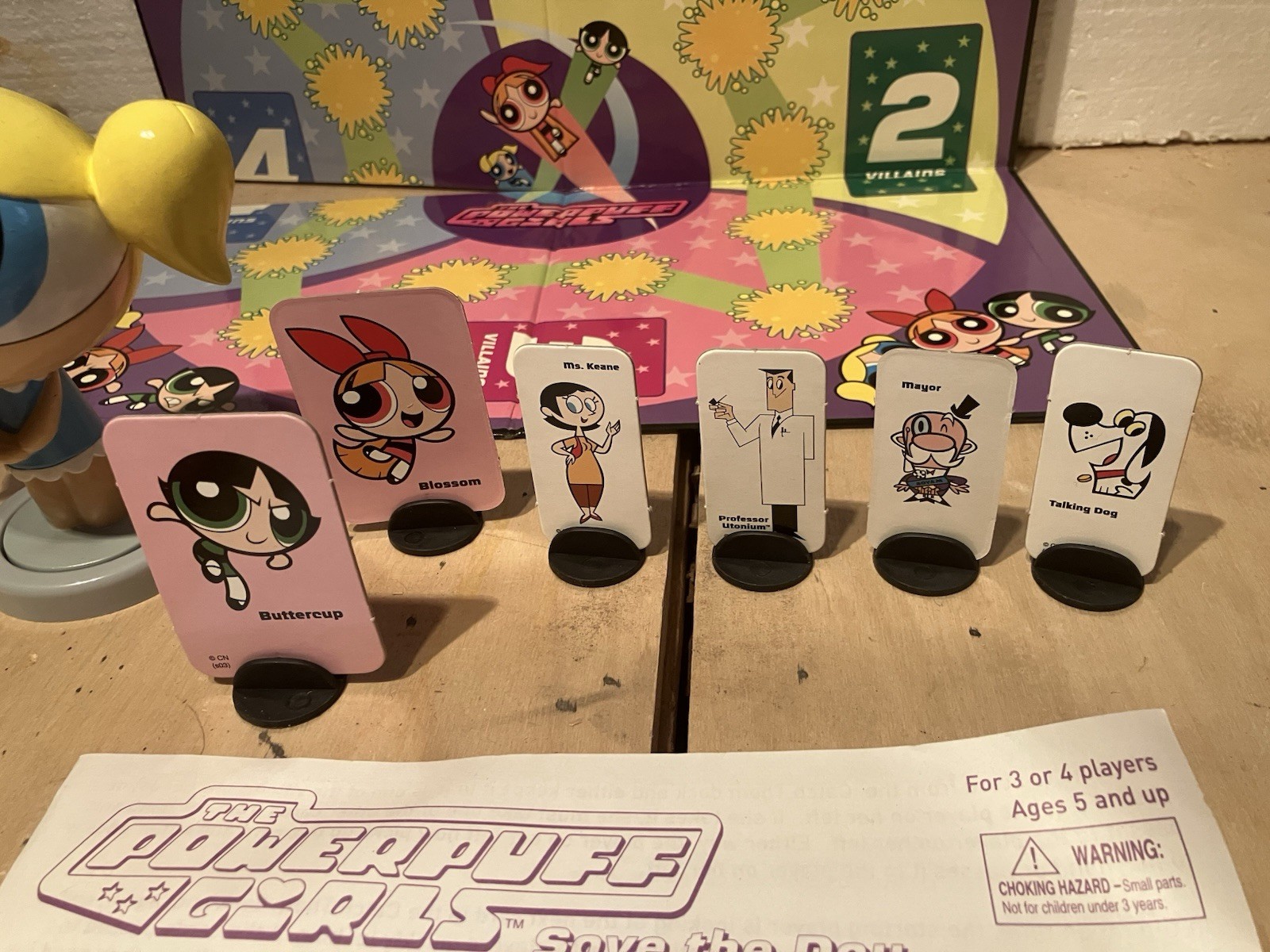 Pressman Cartoon Network Powerpuff Girls SAVE THE DAY GAME BOARD GAME / USED
