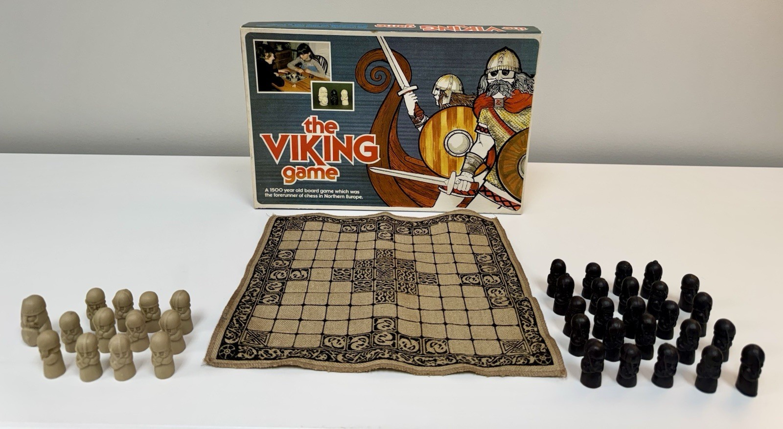 HNEFATAFL – The VIKING GAME 1981 by History Craft Made In England 100% Complete