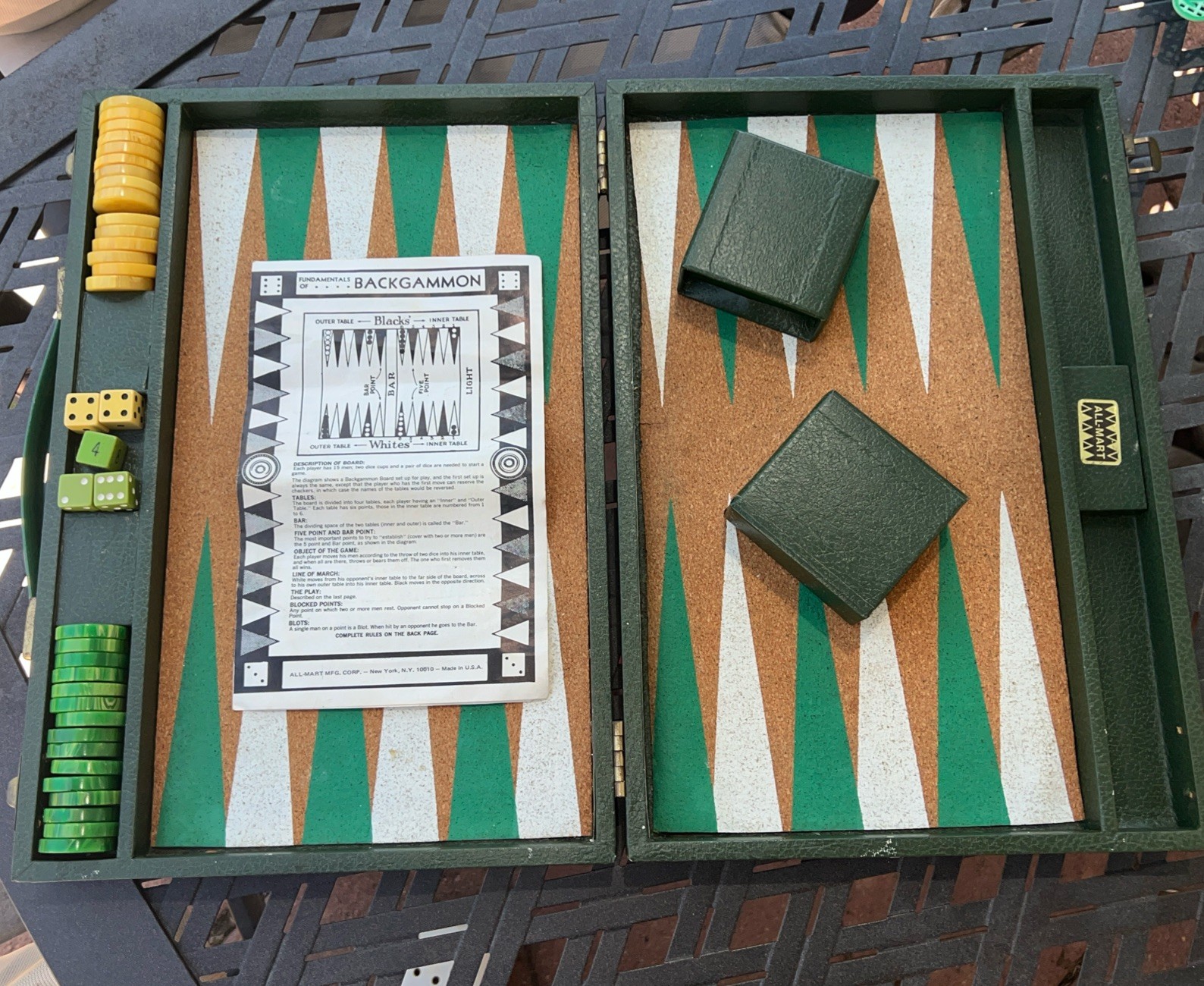 Vintage All-Mart Backgammon Set Bakelite/Catalin Green Swirl – Case Cork Board