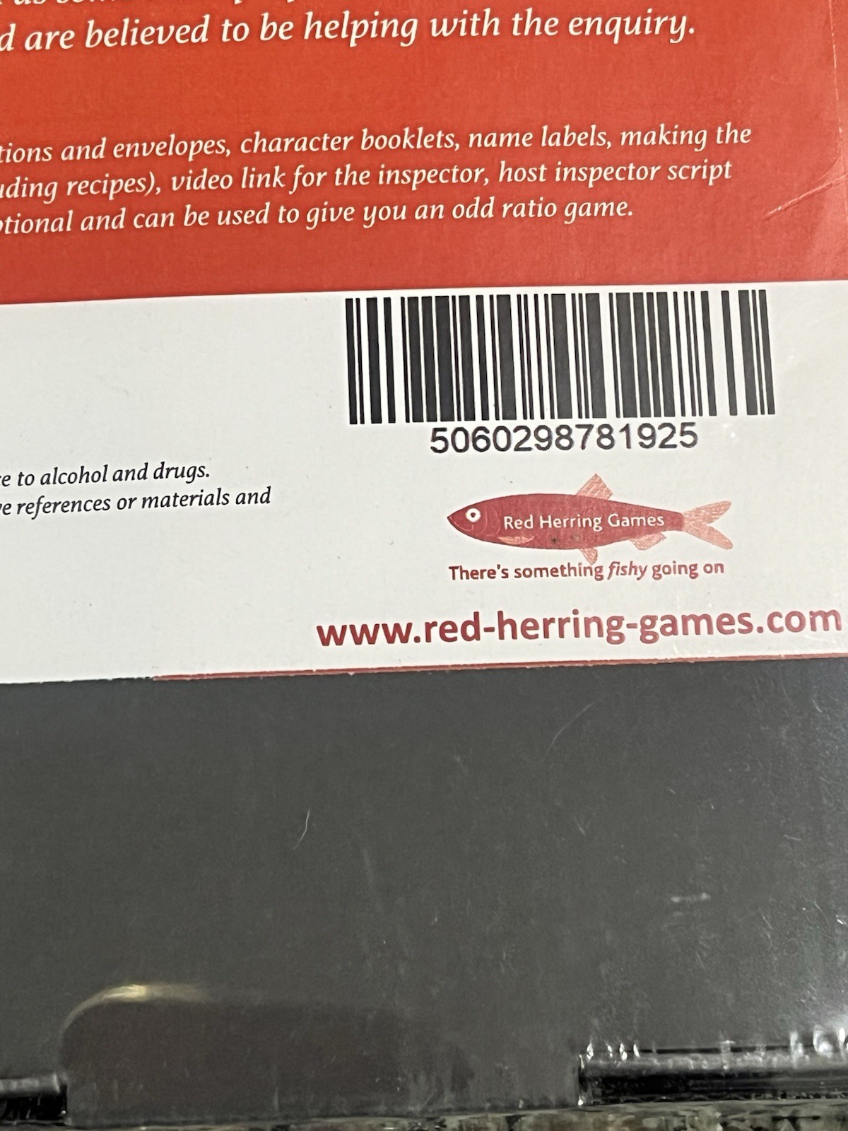 Red Herring Games-Mama Mia Murder -Murder Mystery Dinner Party Game 6 Players