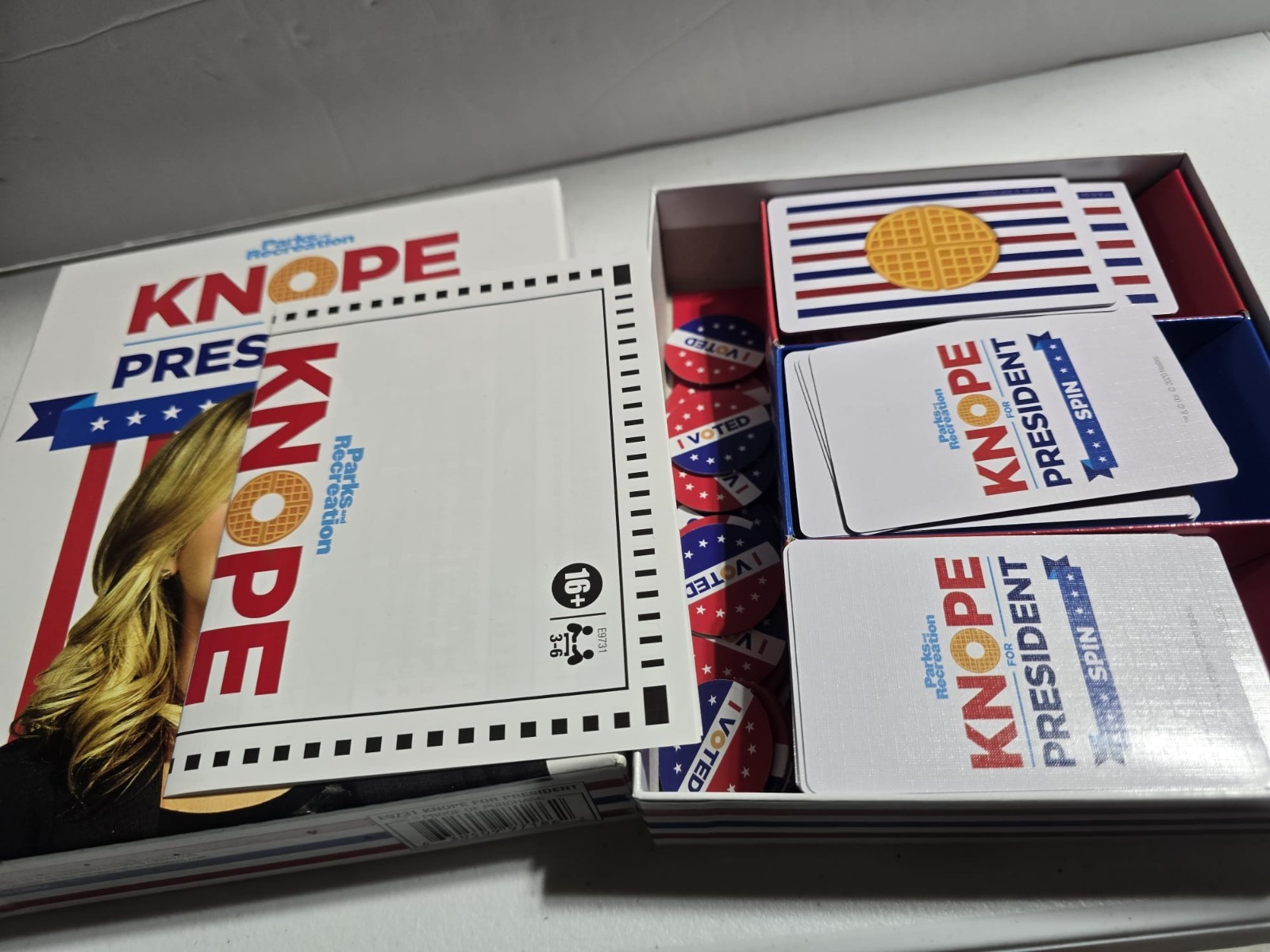 Knope For President – Parks And Recreation Card Game Hasbro COMPLETE