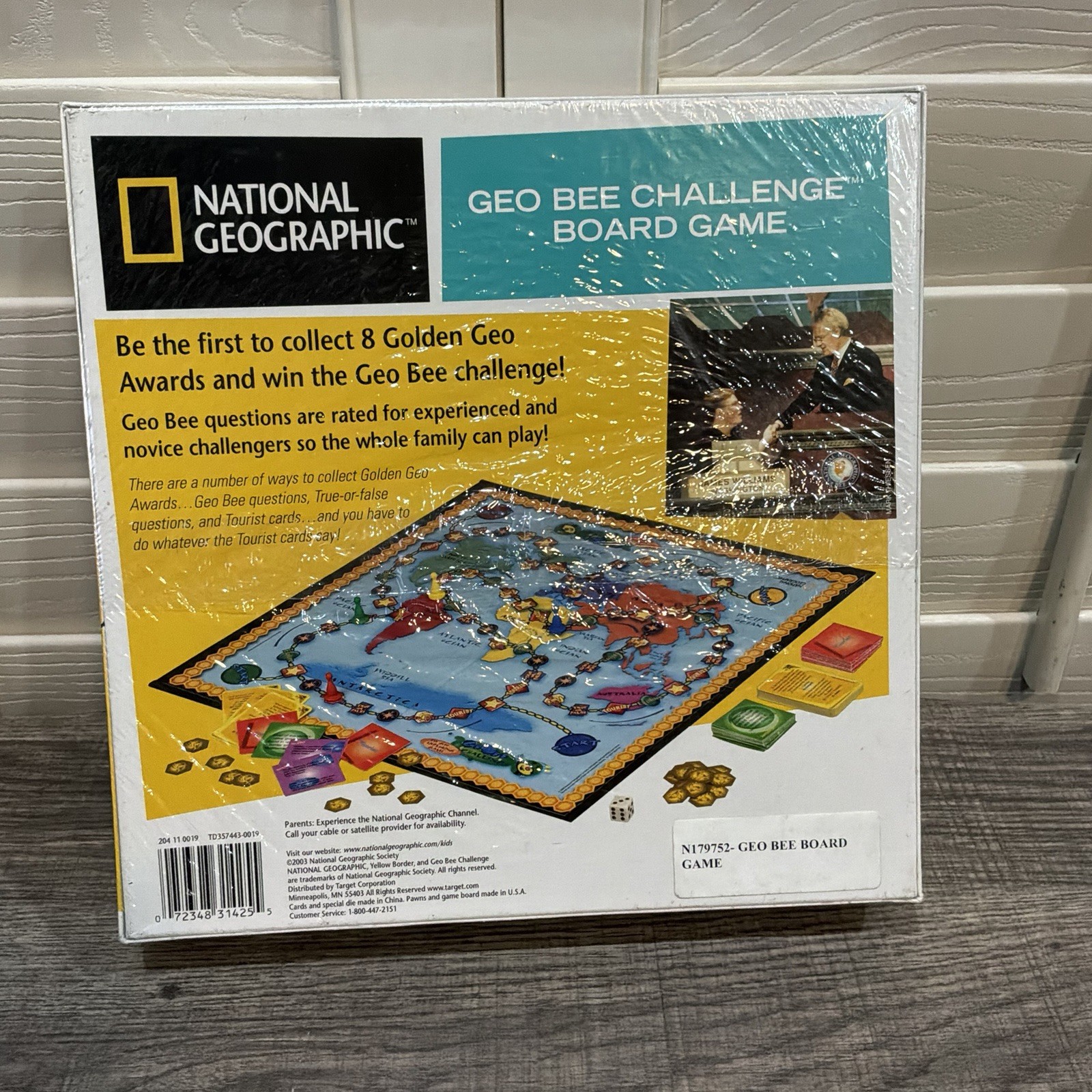 NATIONAL GEOGRAPHIC- Geo Bee Challenge Board Game 2003 Factory Sealed