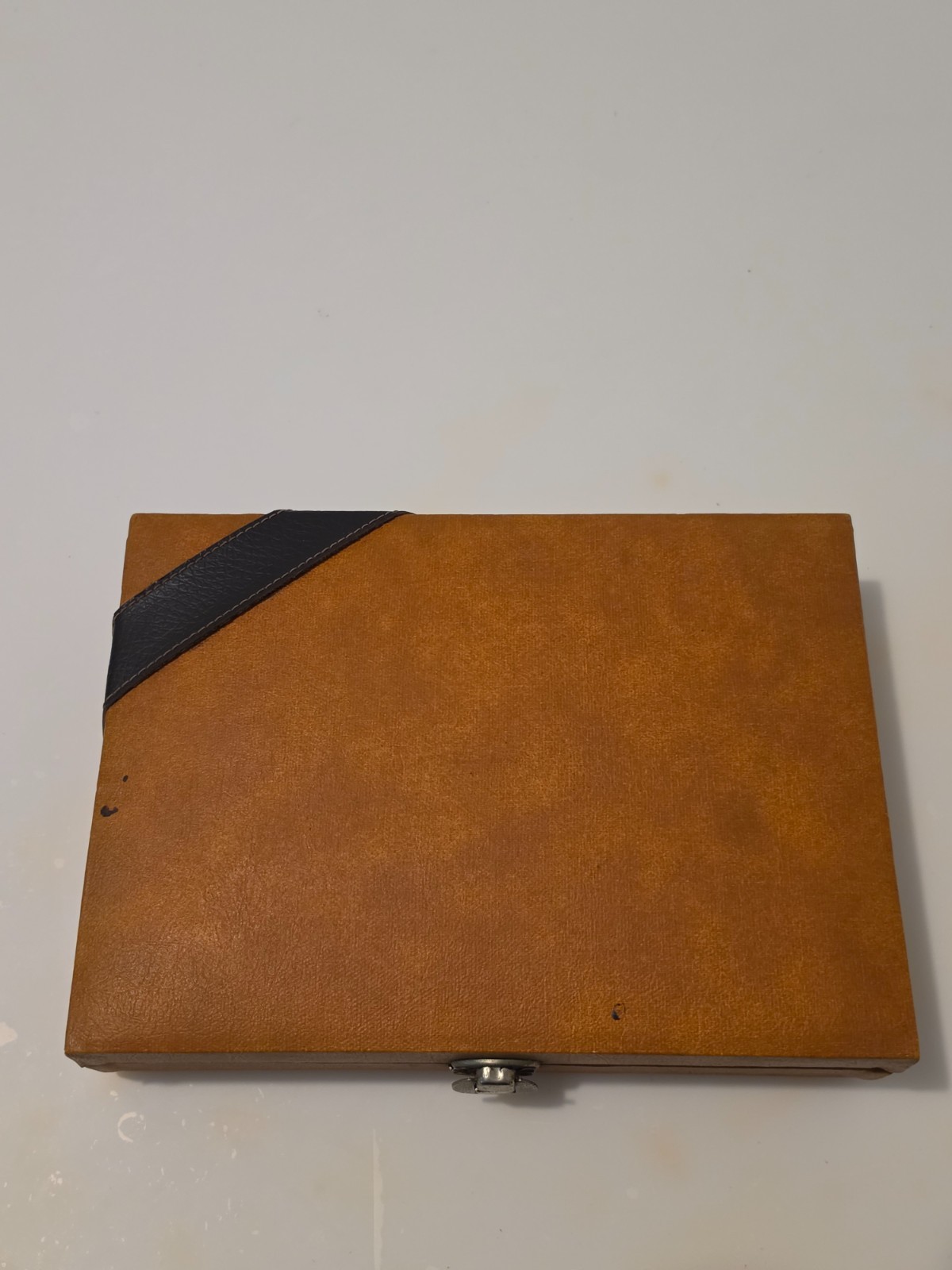 Vintage Backgammon Set Brown White Faux Leather Case Portable 9.5″x7″