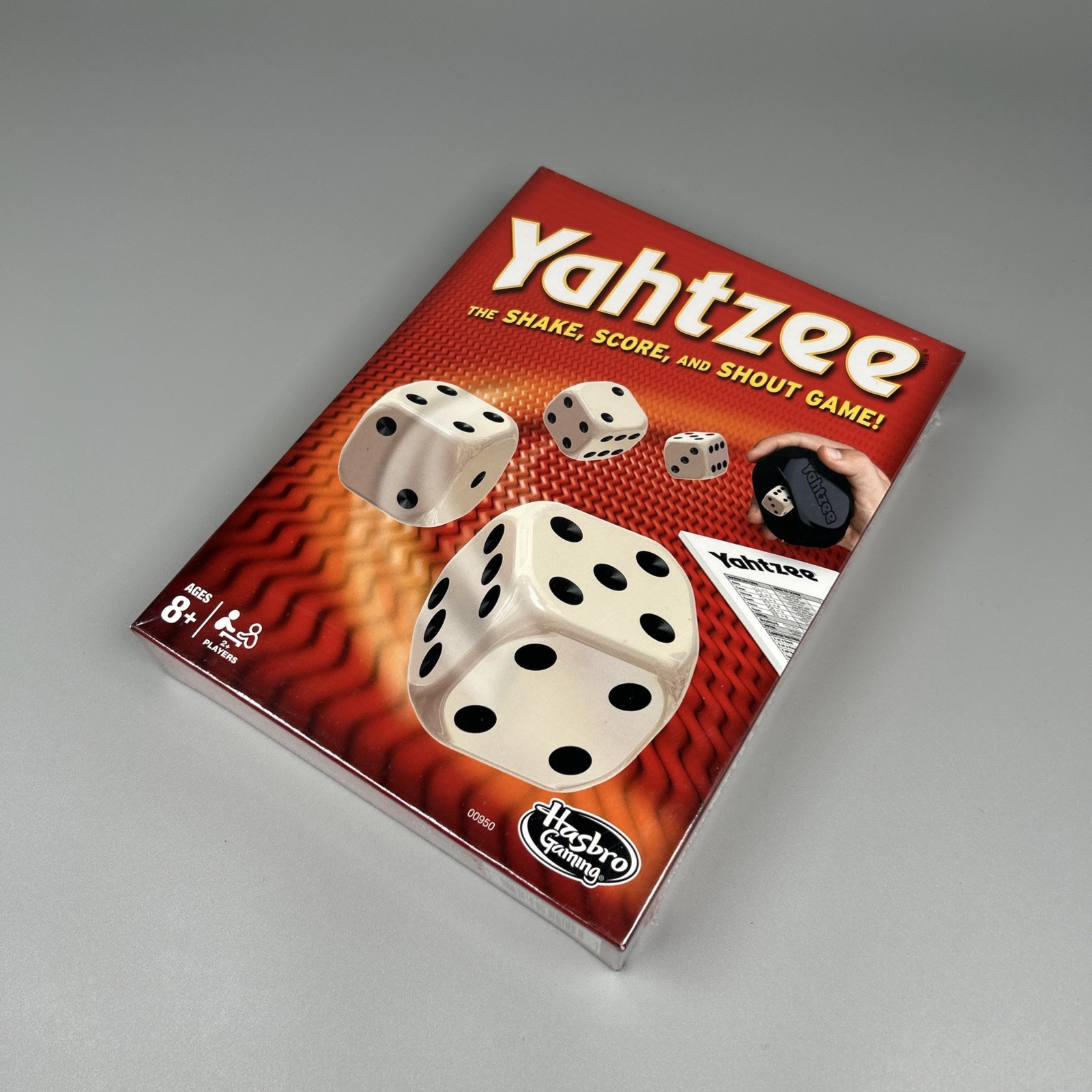 Yahtzee Dice Game Hasbro 00950 Classic Shake Score Shout – New Sealed