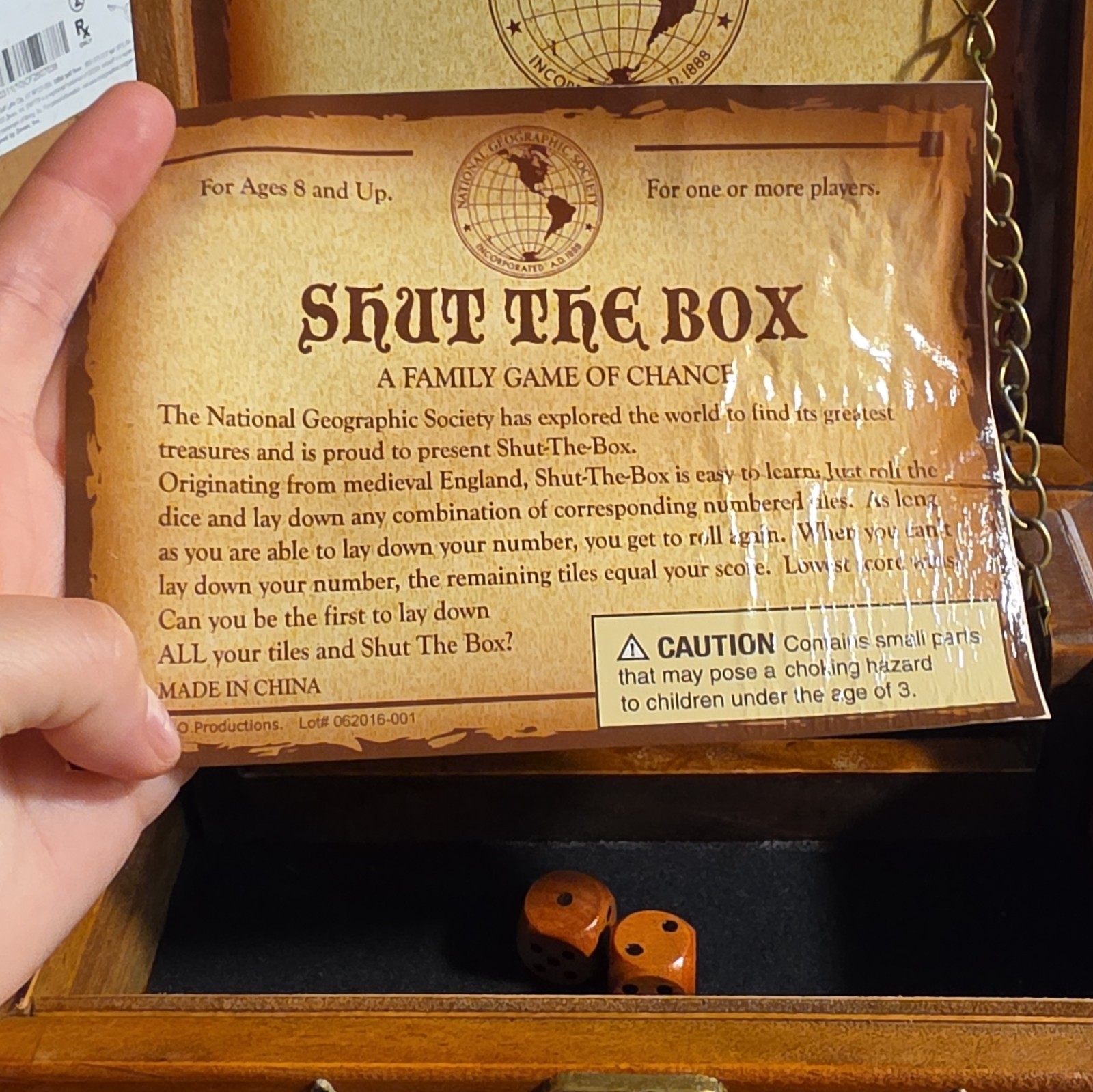 National Geographic Shut the Box Dice Game Wooden Box Geography Ages 8-11