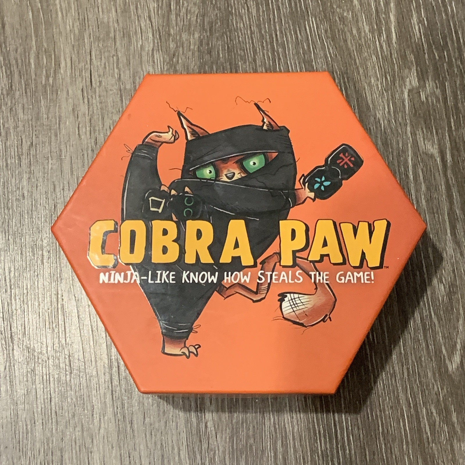 Cobra Paw Ninja Tile Dice Reflex Board Game Bananagrams Inc. New Sticker Sealed