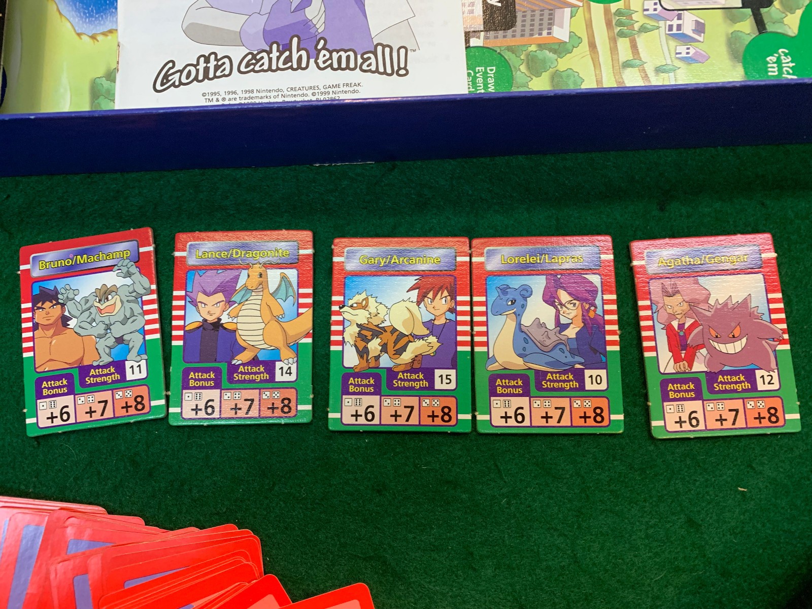 1999 POKEMON MASTER TRAINER board game. Only Missing 1 pink chip. (Tentacool)