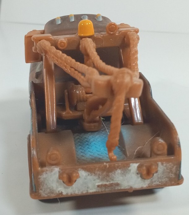 Disney Pixar Cars 2 – Mater Race Team (by Mattel) W1939