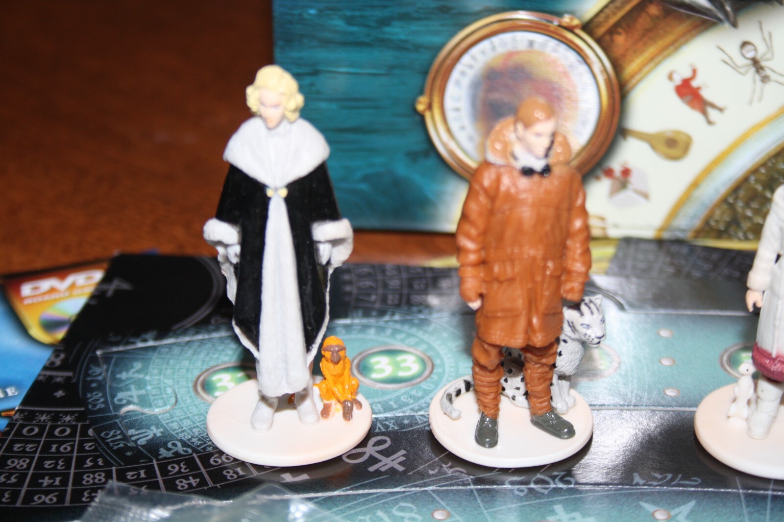 The Golden Compass Aventurous DVD Board Game – Sababa Toys 2006