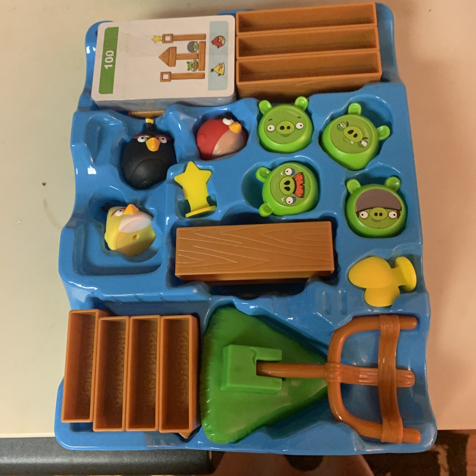 Angry Birds Knock On Wood Game 2010 Mattel Games 100% Complete Board Game